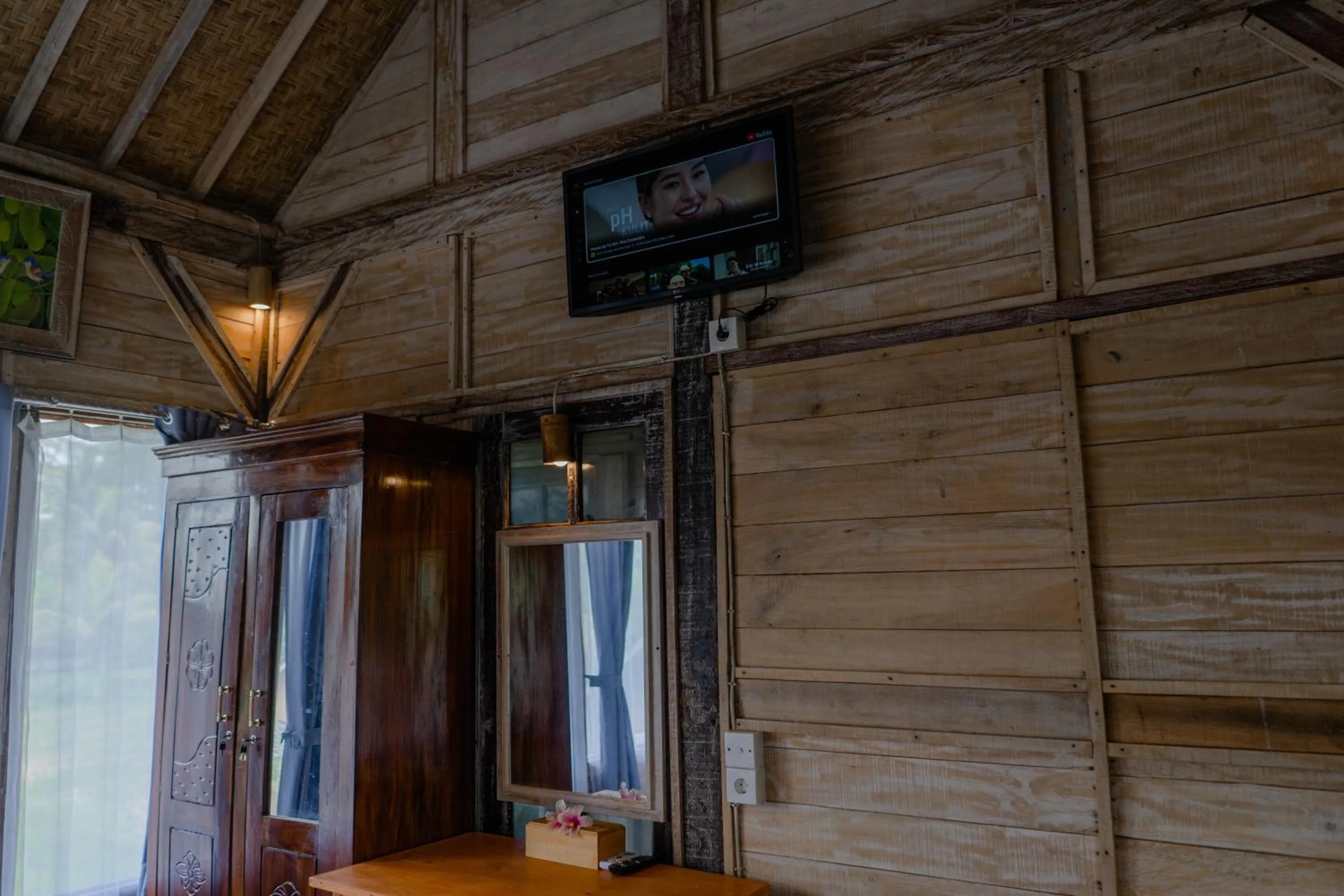 TV and multimedia in Ananda JJ Ubud Resort & Spa