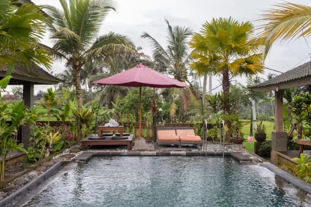 Swimming pool in Ananda JJ Ubud Resort & Spa