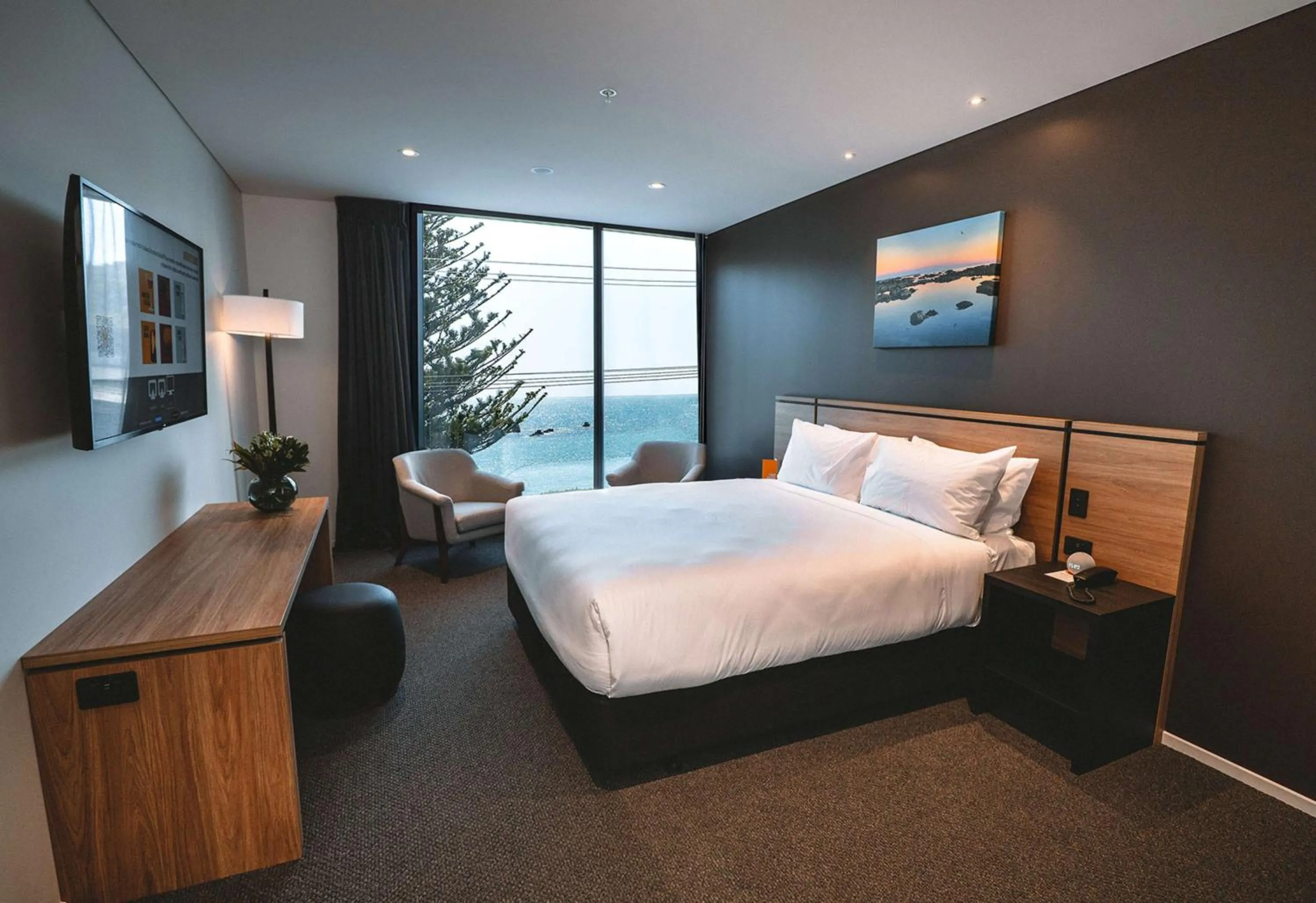 Bedroom, Bed in Sudima Kaikōura