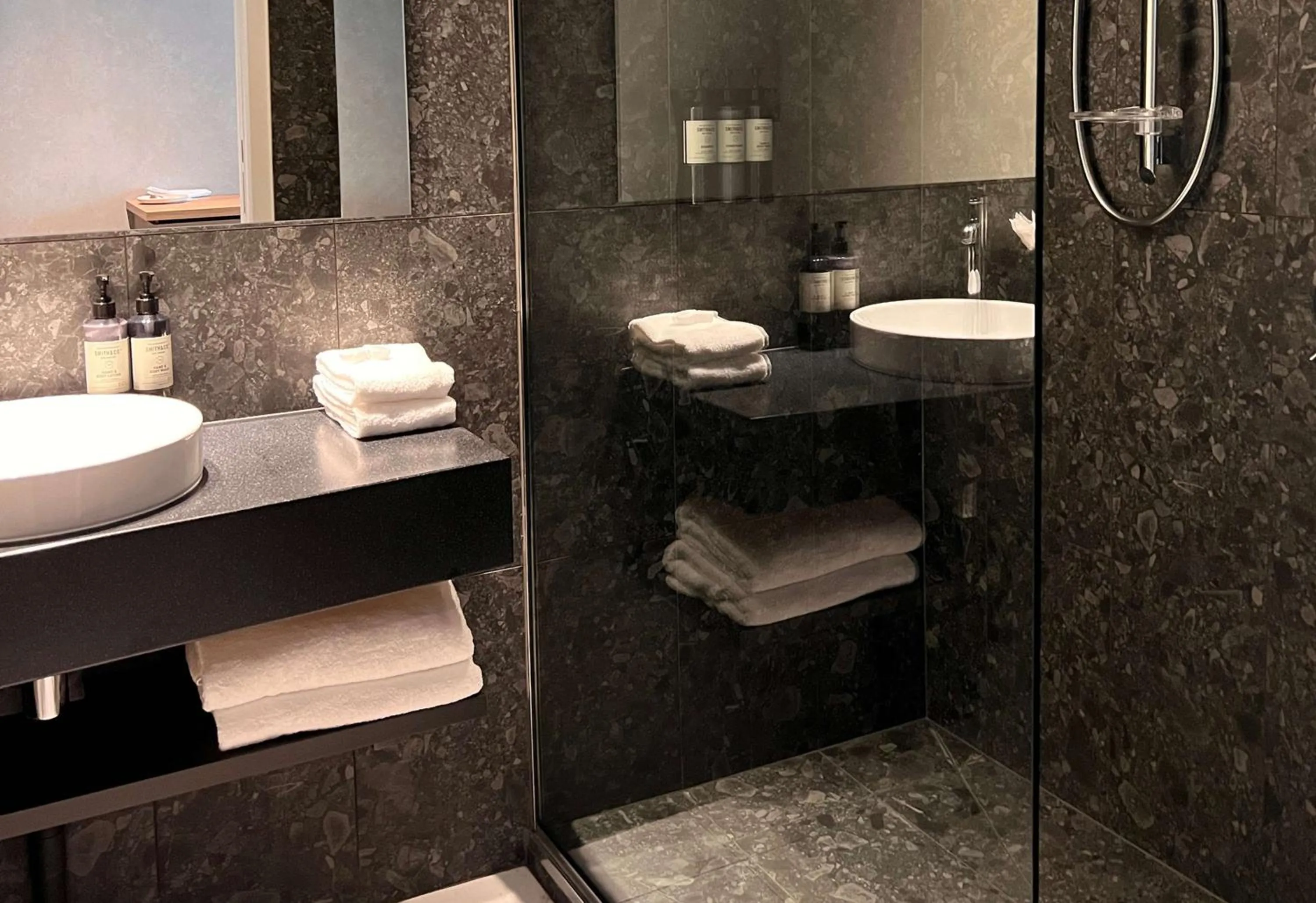 Bathroom in Sudima Kaikōura