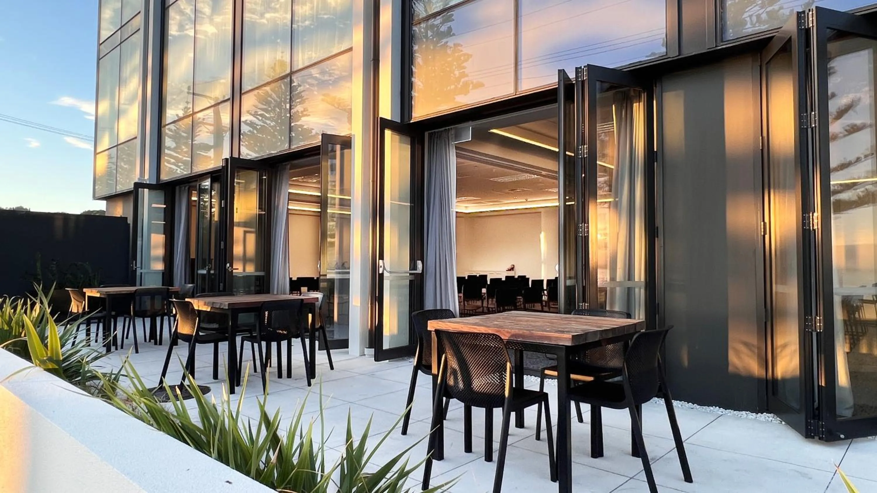 Seating area in Sudima Kaikōura