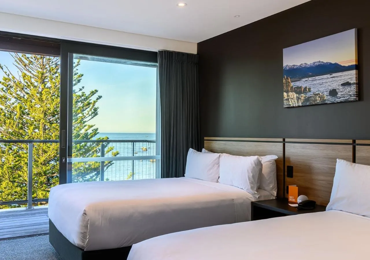 Bedroom, Bed in Sudima Kaikōura