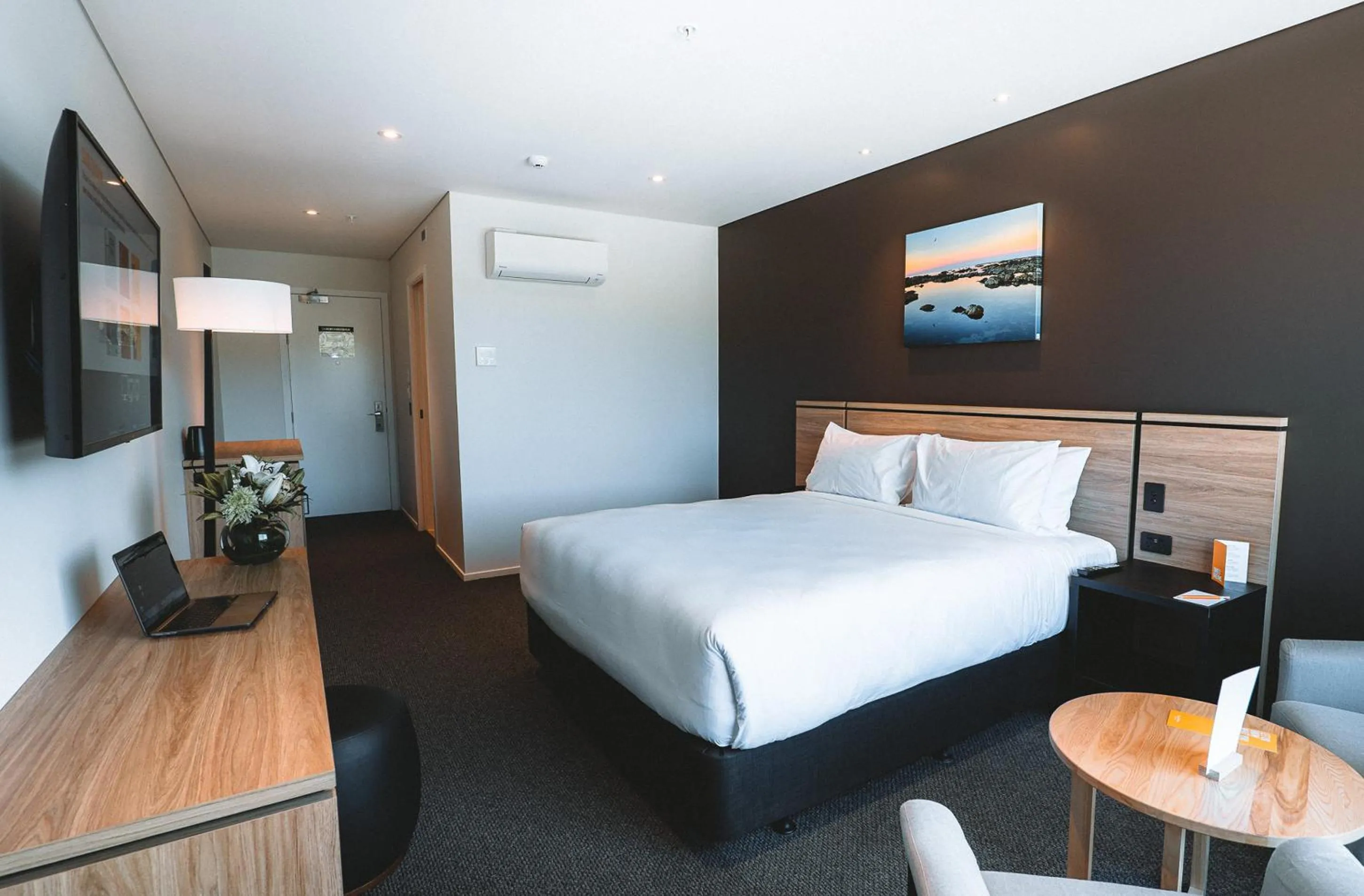 Bedroom, Bed in Sudima Kaikōura