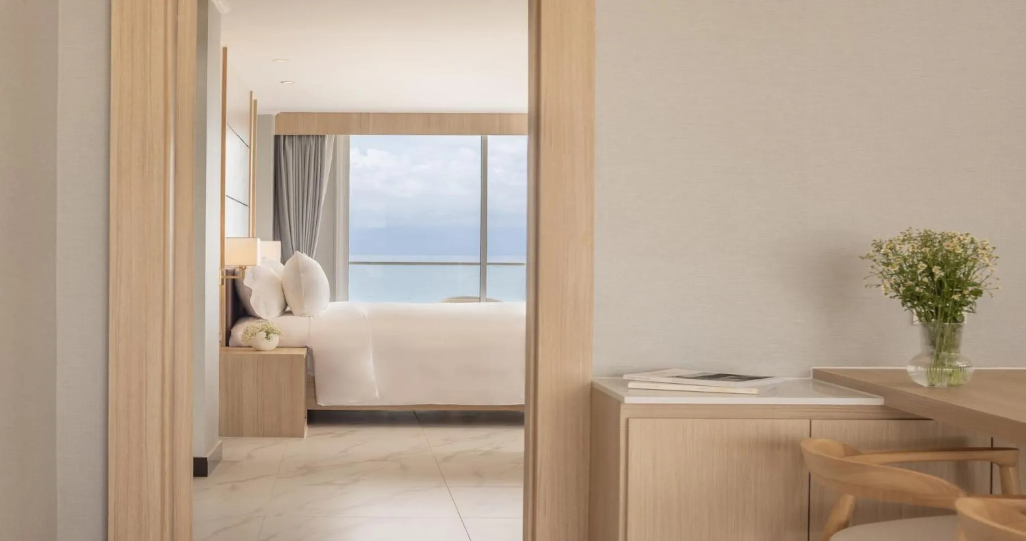 Bedroom, Bed in Eastin Resort Rayong