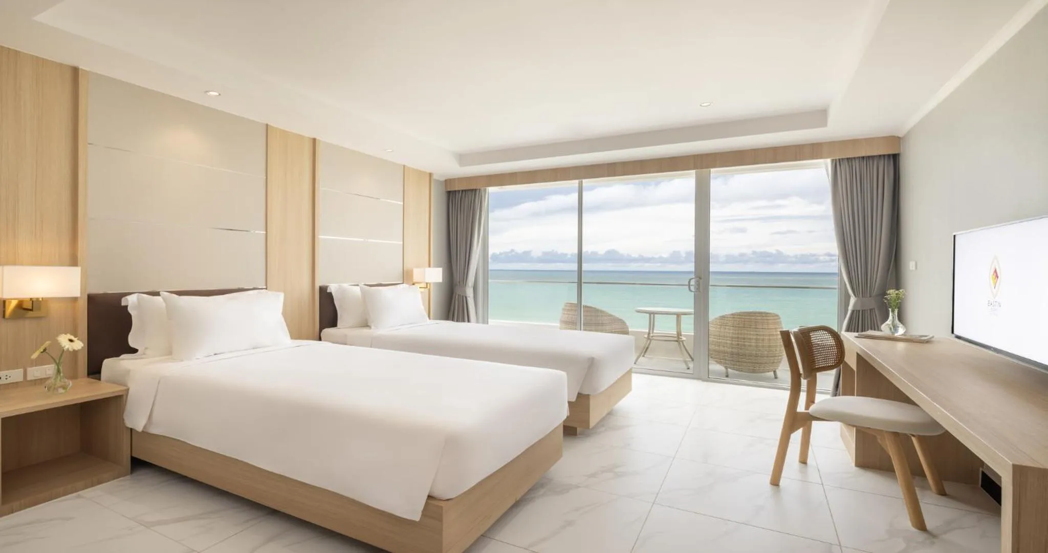 Bedroom, Bed in Eastin Resort Rayong