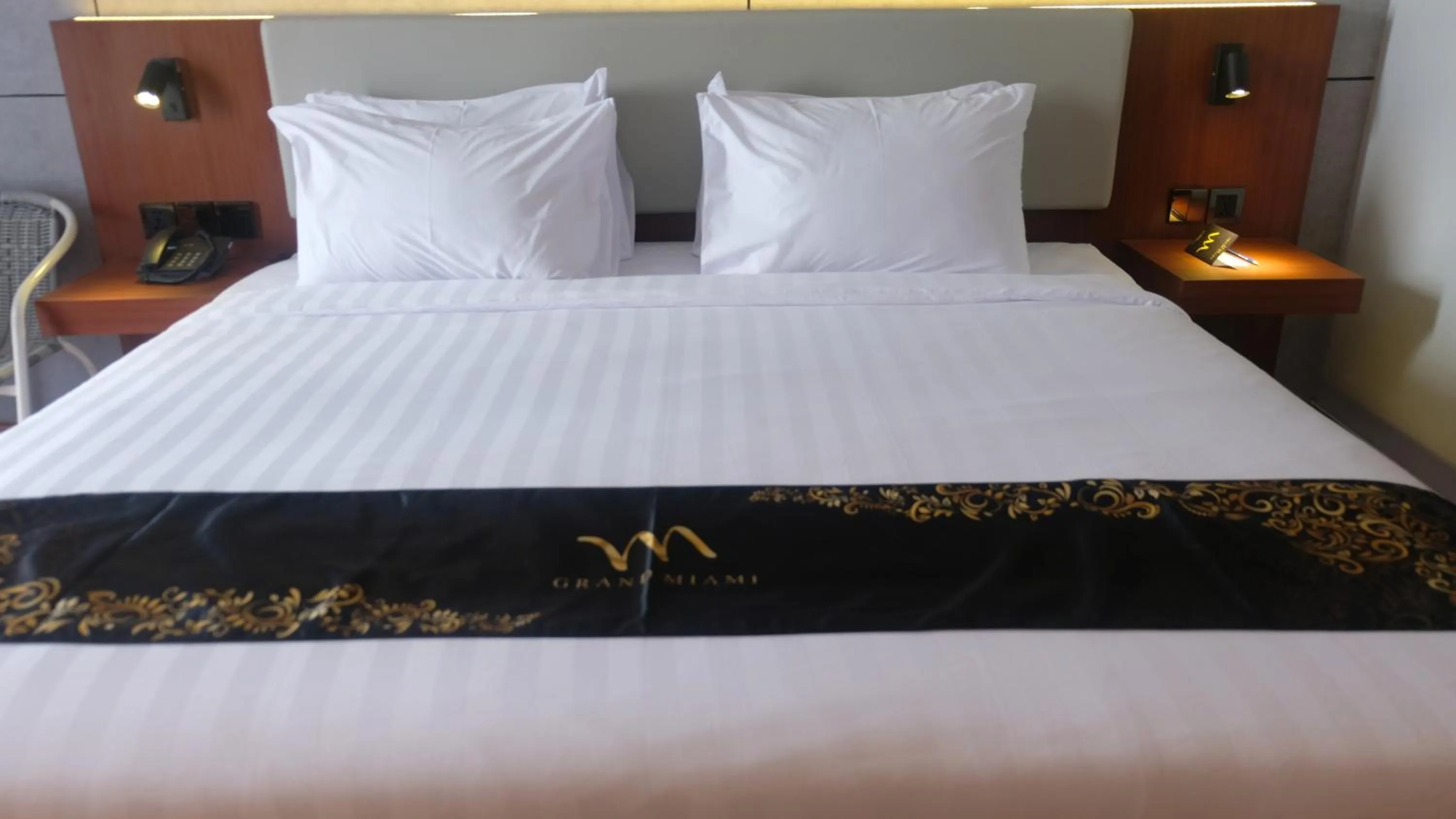Bed in Grand Miami Hotel