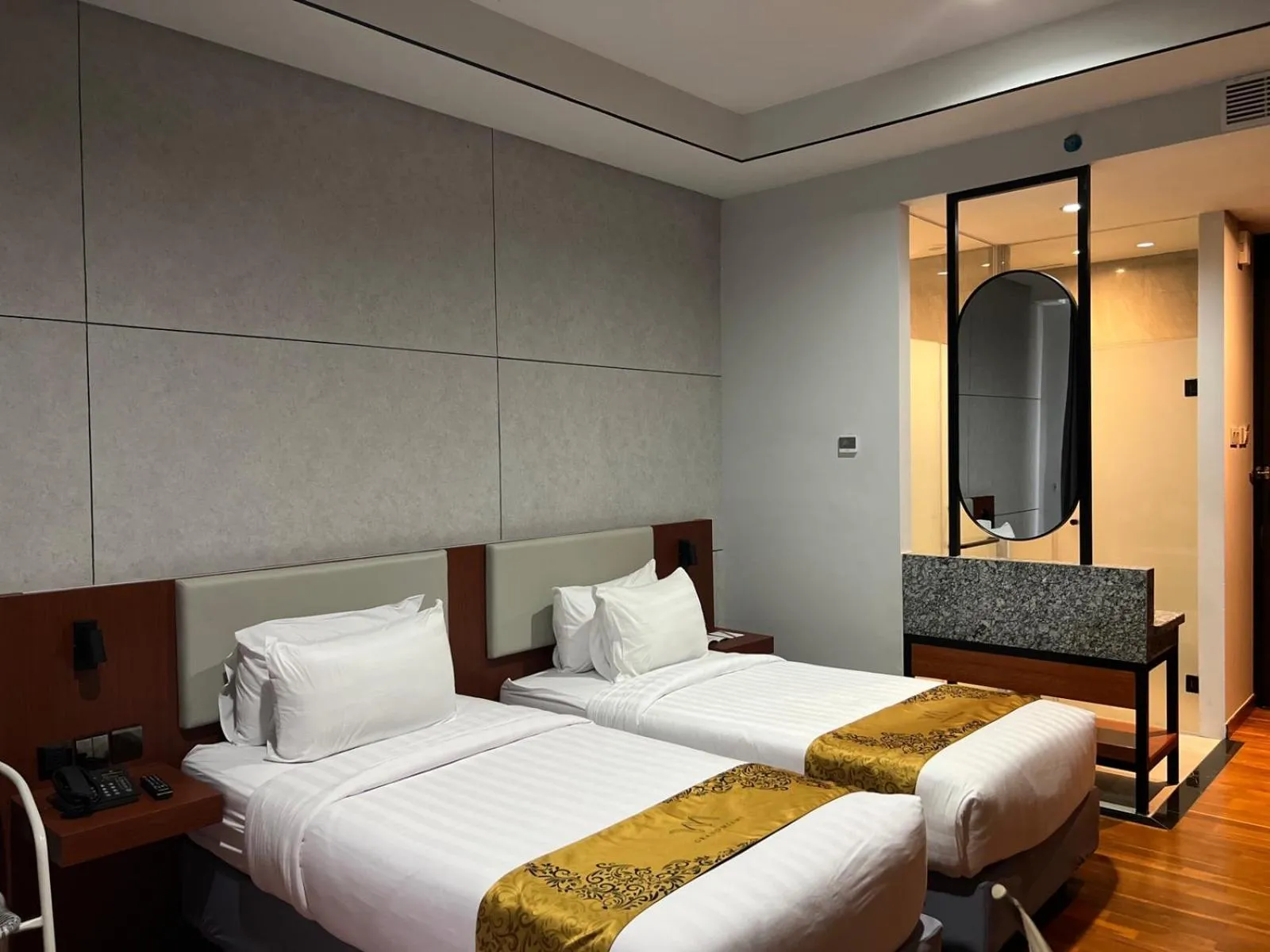 Bed in Grand Miami Hotel