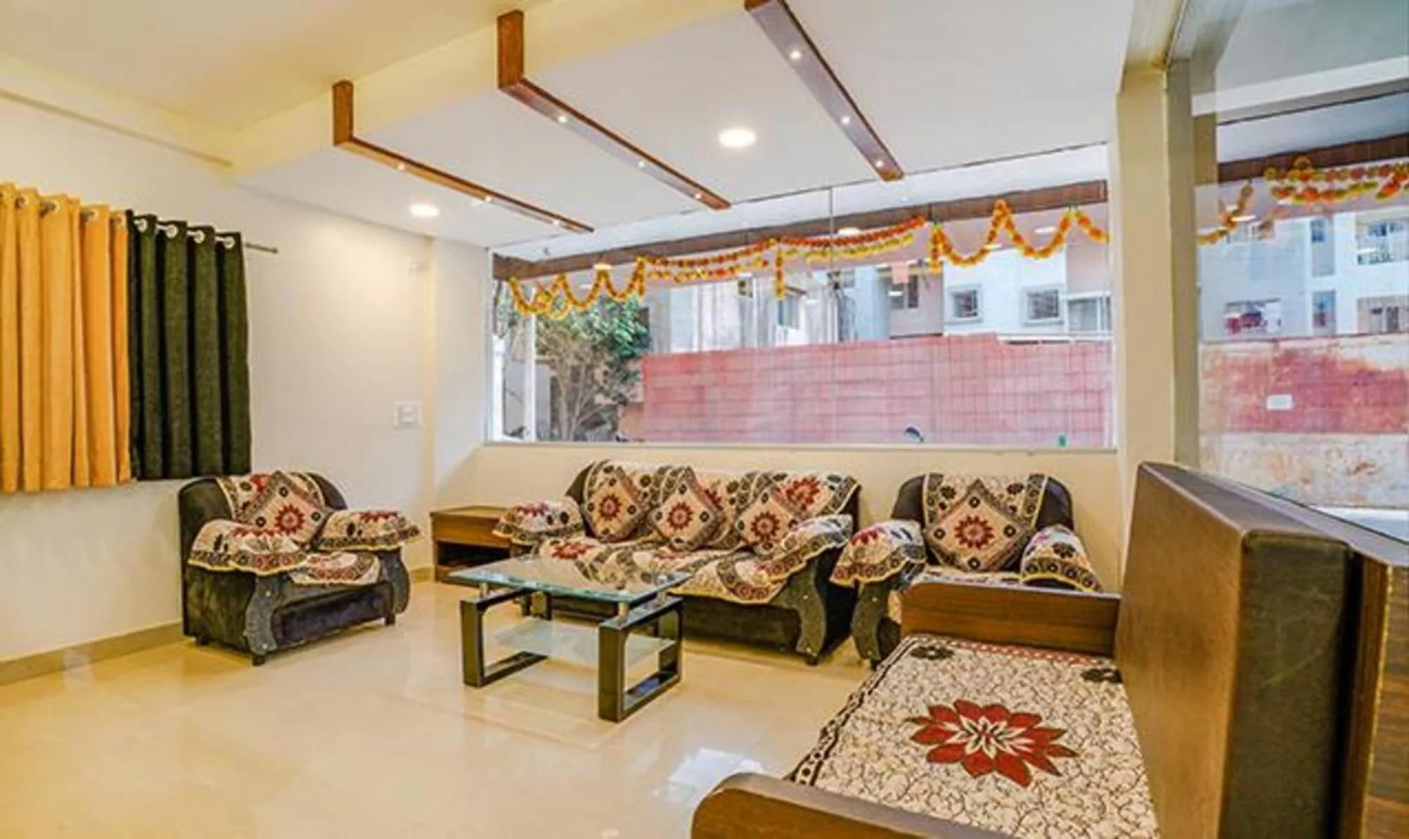 Seating area in Via Royal Inn NS - Taluka