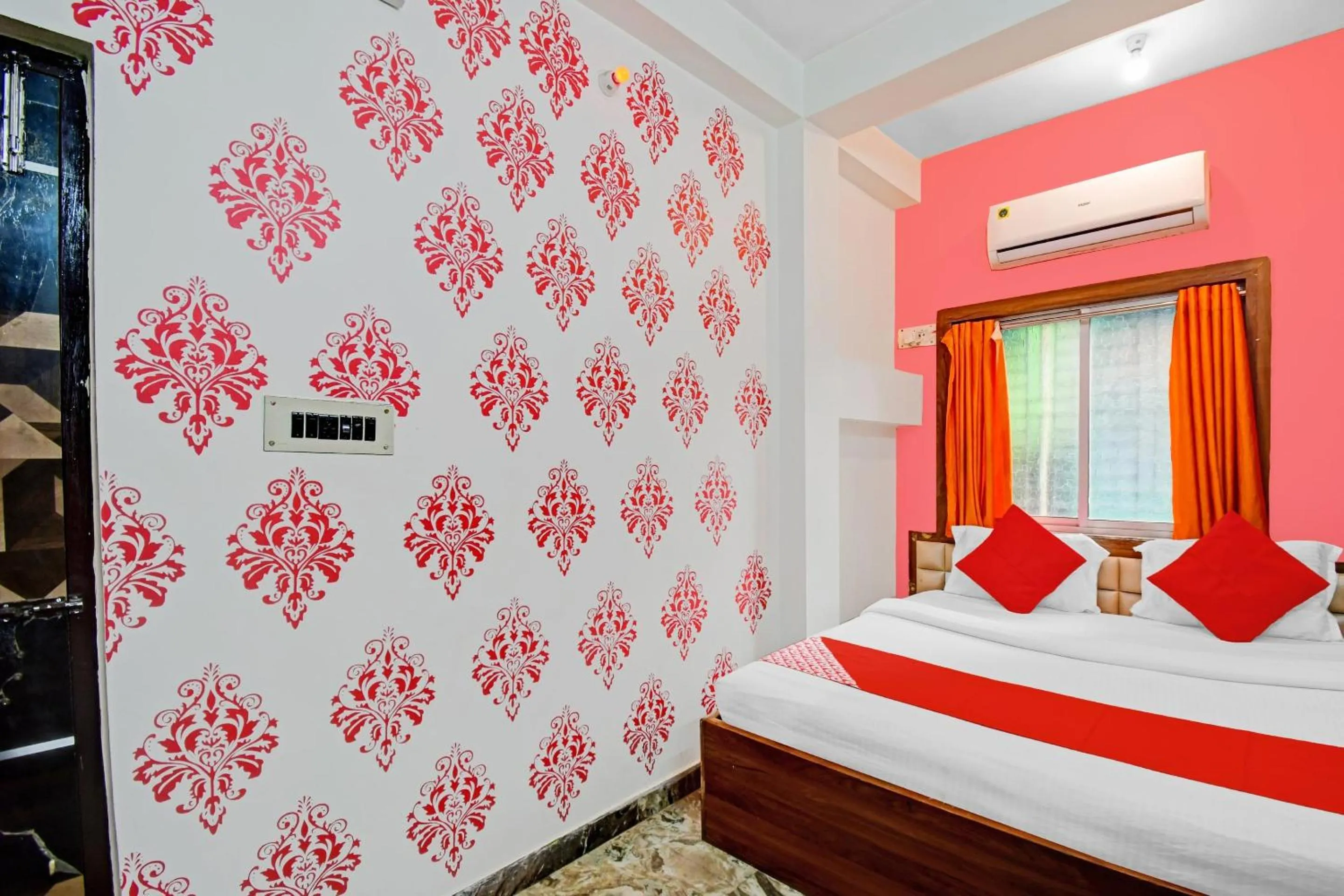 Bedroom, Bed in Hotel O Diamond Palace Guest House