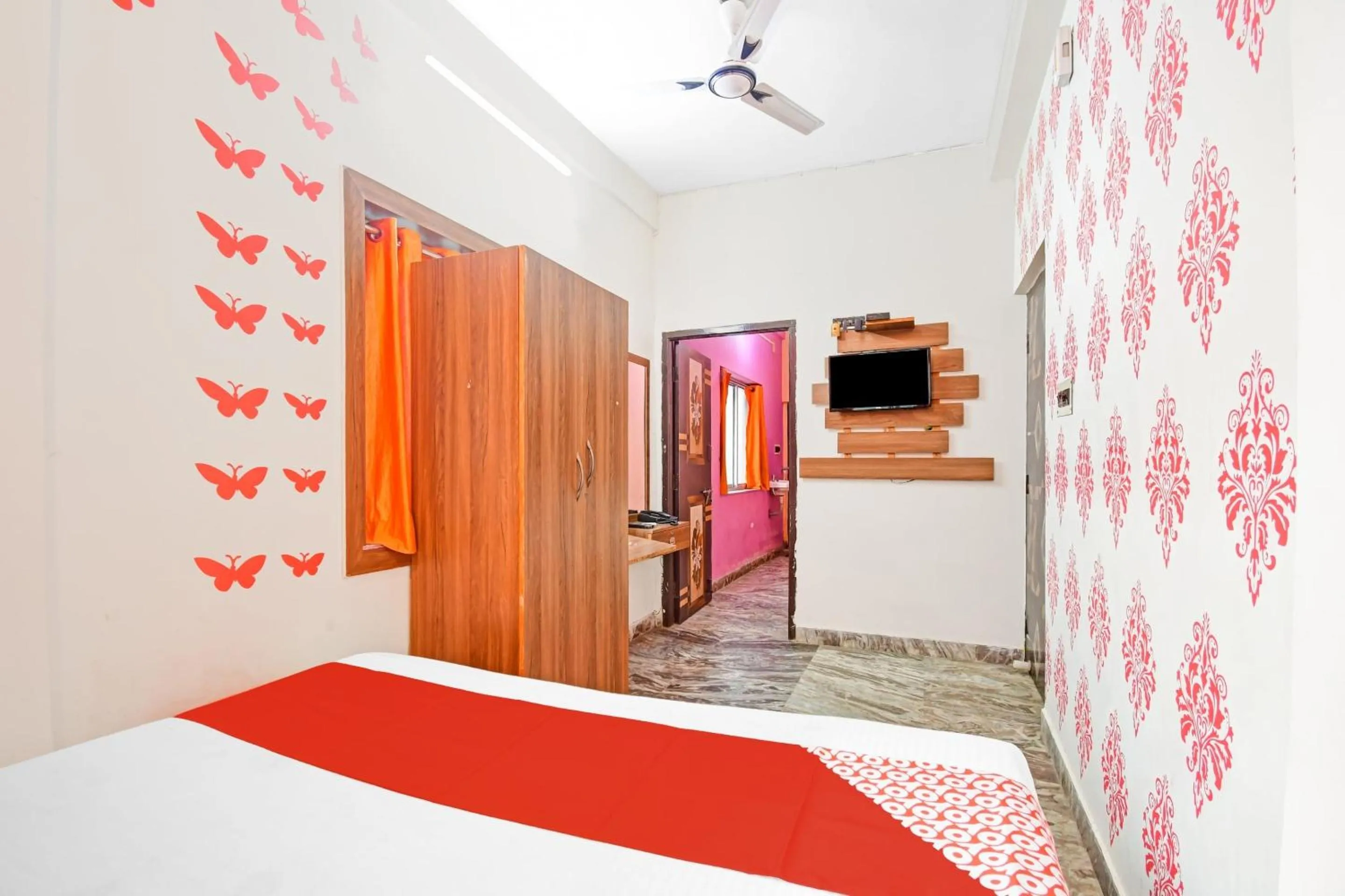 Bedroom, Bed in Hotel O Diamond Palace Guest House