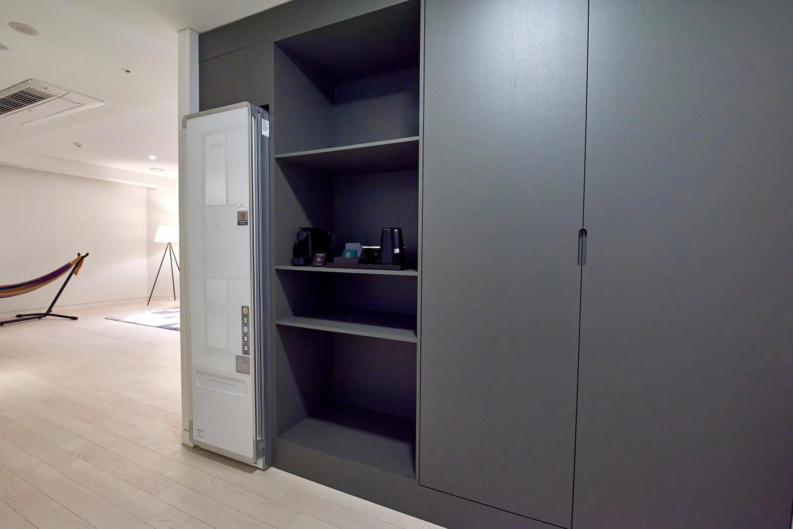 wardrobe in Busan City Hotel