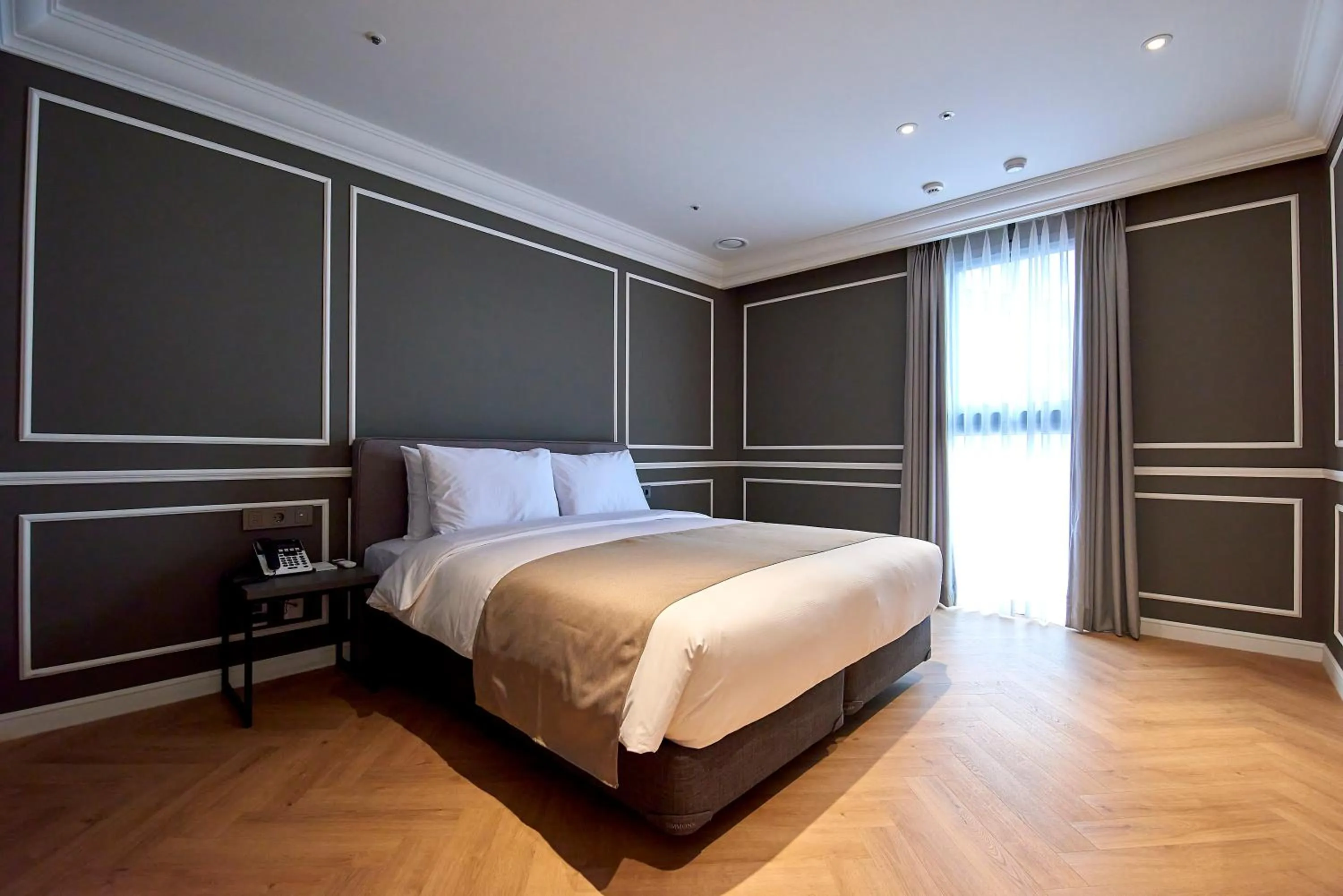 Bed in Busan City Hotel