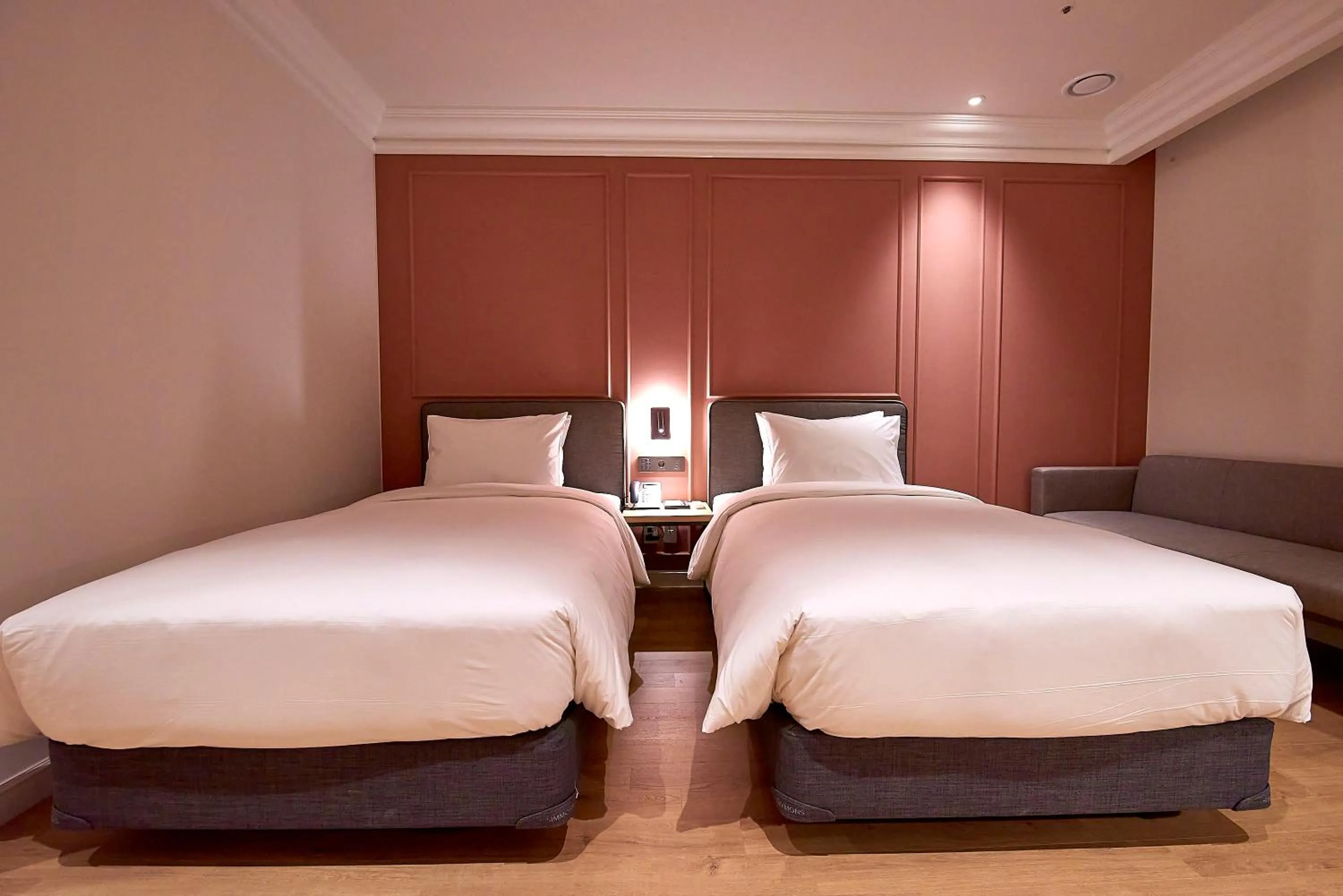 Bed in Busan City Hotel