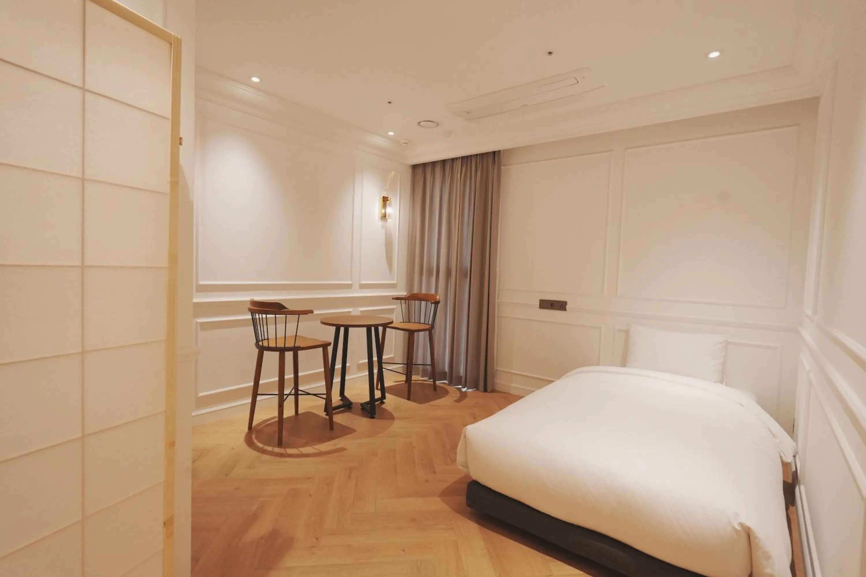 Bed in Busan City Hotel