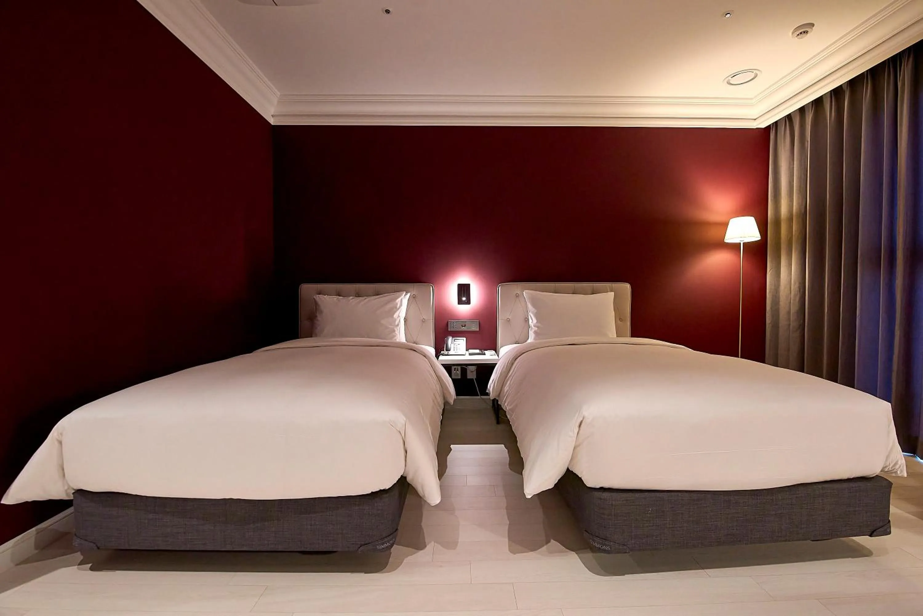 Bed in Busan City Hotel