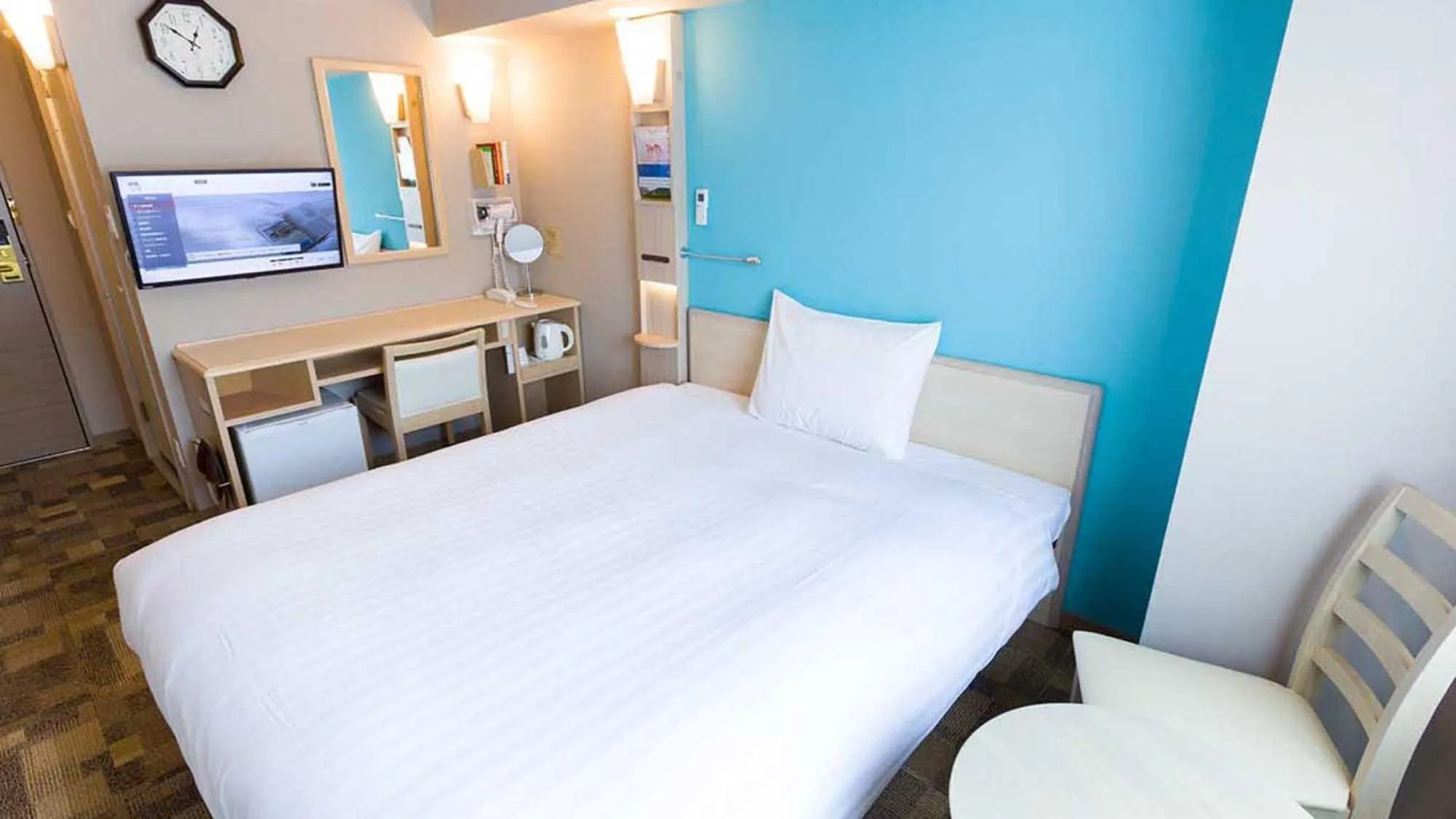 Bedroom, Bed in Toyoko Inn Fujisan Otsuki-eki