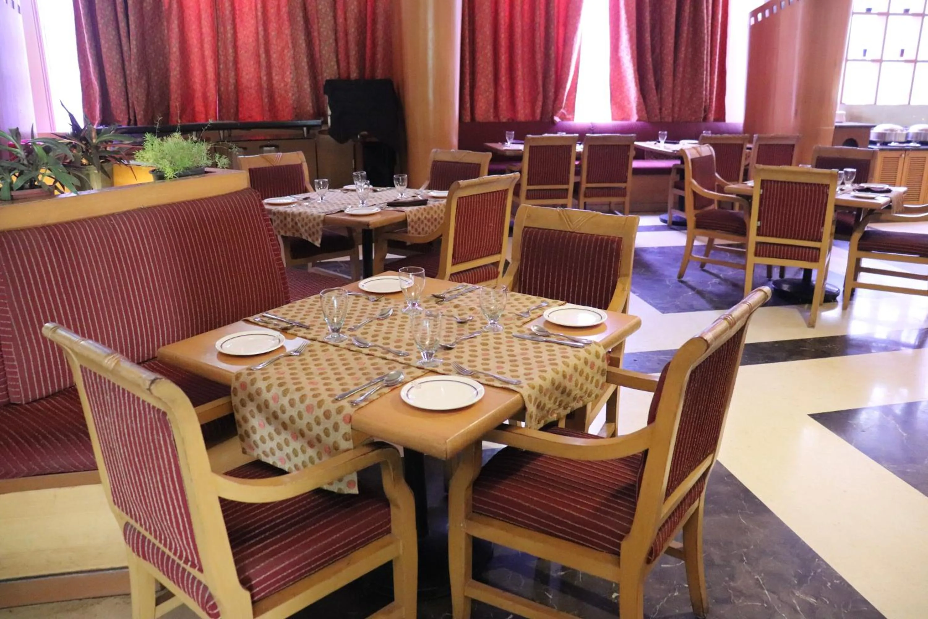 Restaurant/places to eat in VITS Aurangabad