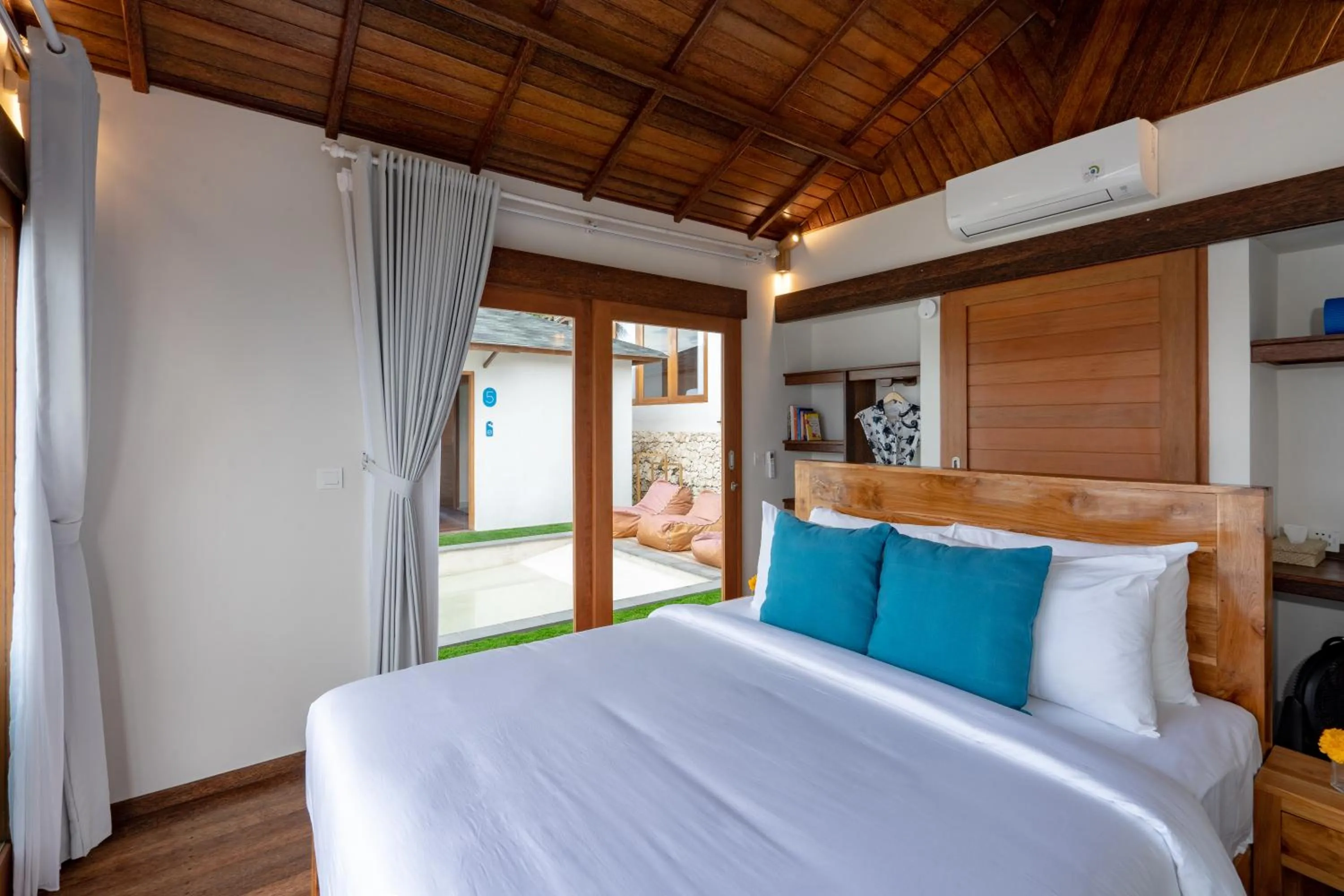 Bedroom, Bed in Indigo Blue Ceningan