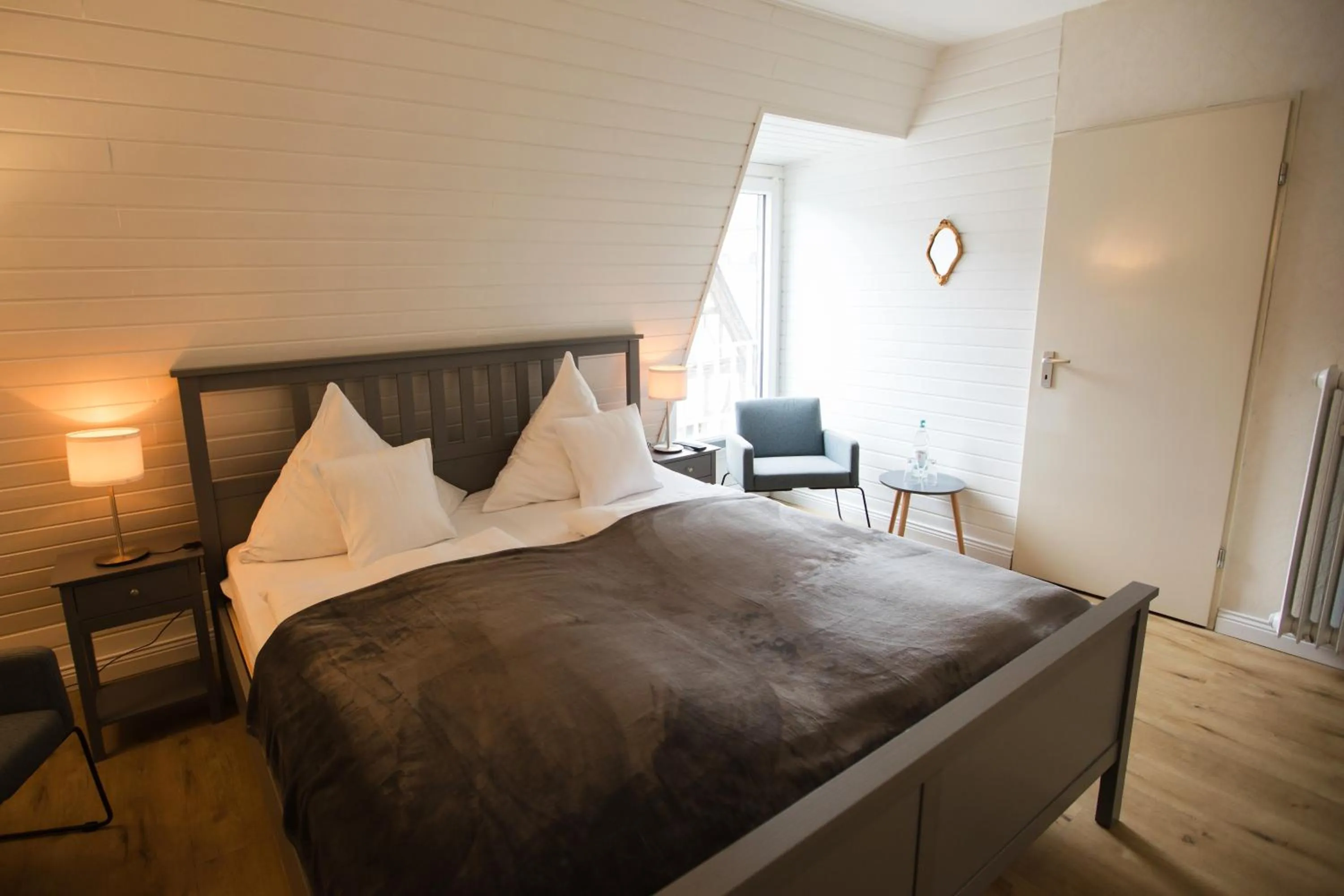 Bed in RATSKELLER Hotel & Restaurant