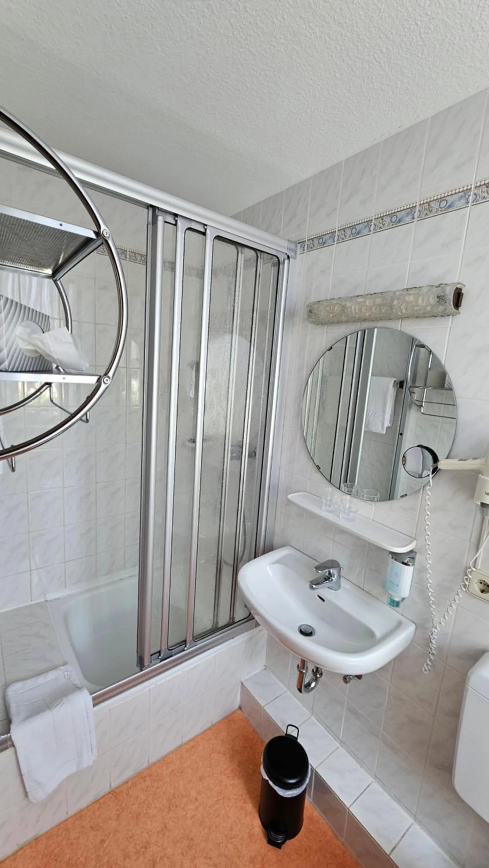 Bathroom in RATSKELLER Hotel & Restaurant