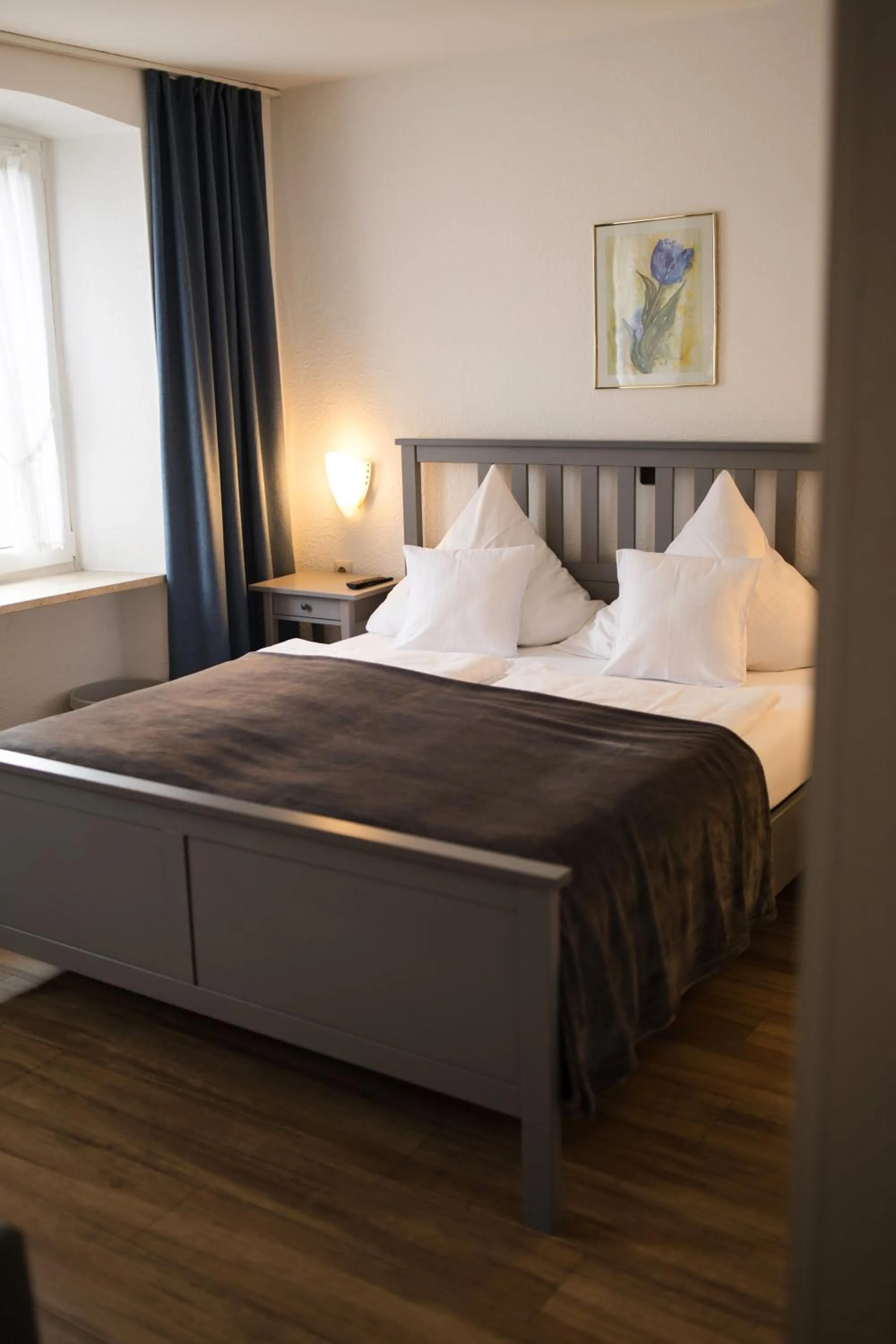 Bed in RATSKELLER Hotel & Restaurant