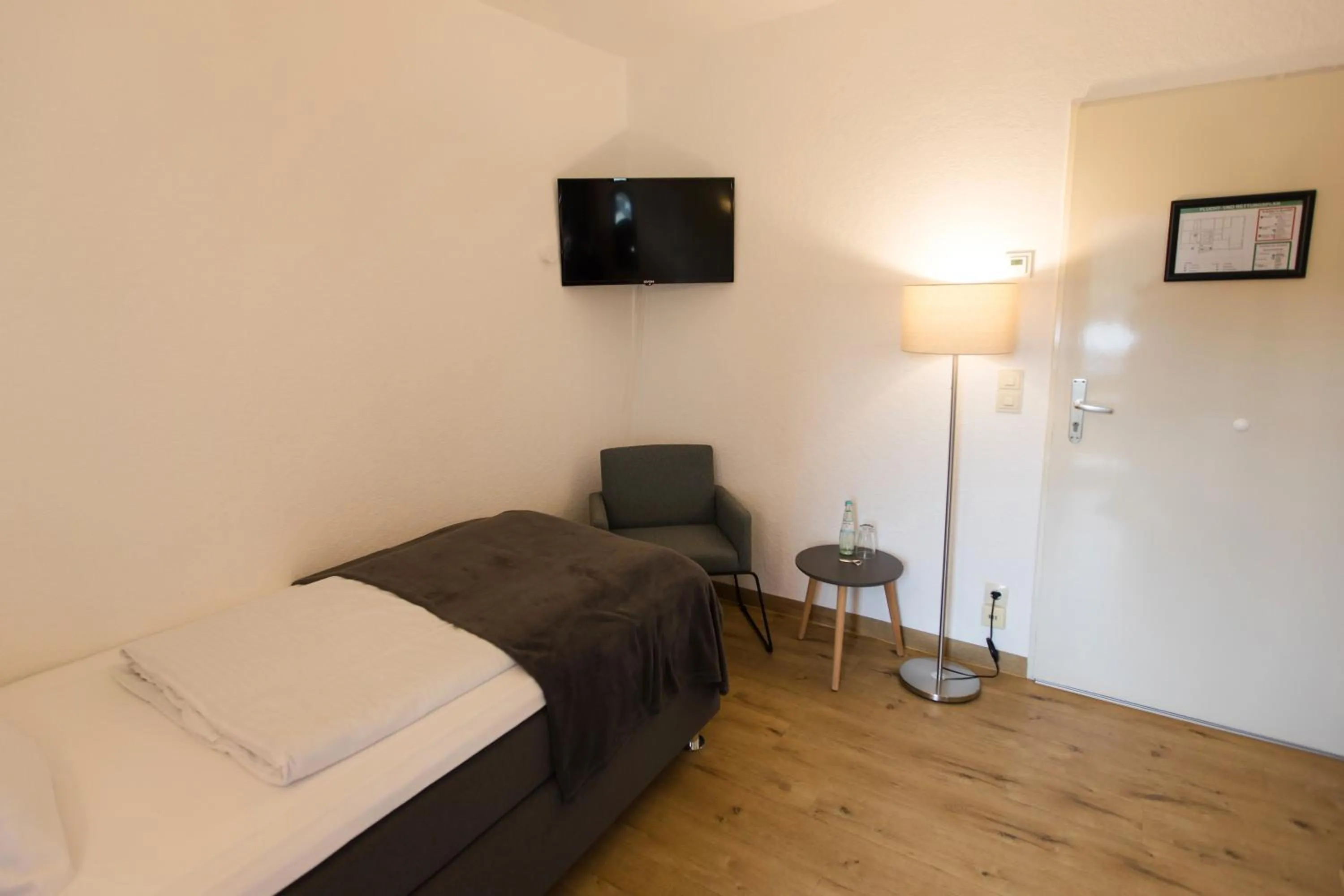 Bed in RATSKELLER Hotel & Restaurant