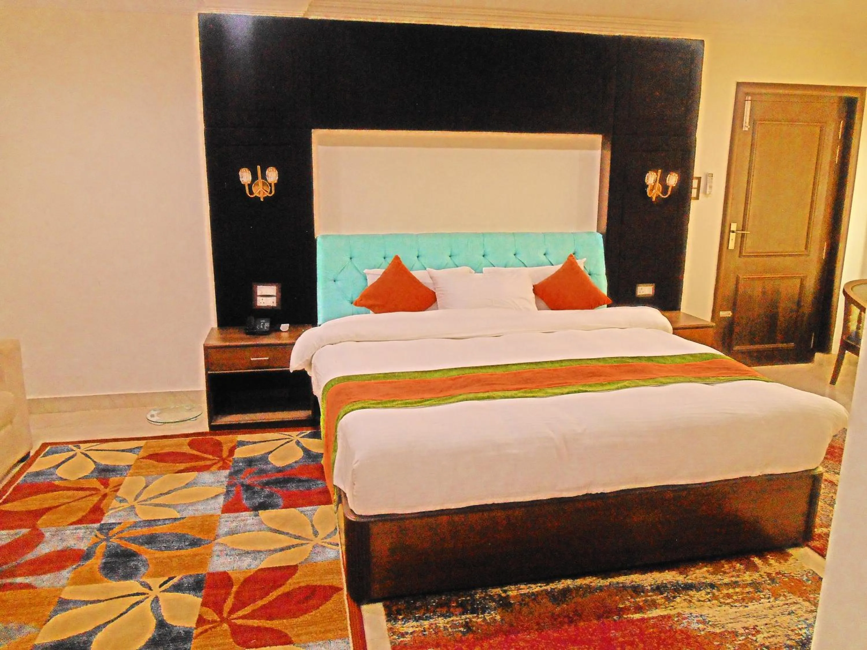 Bedroom, Bed in Gautam Buddha Airport Hotel