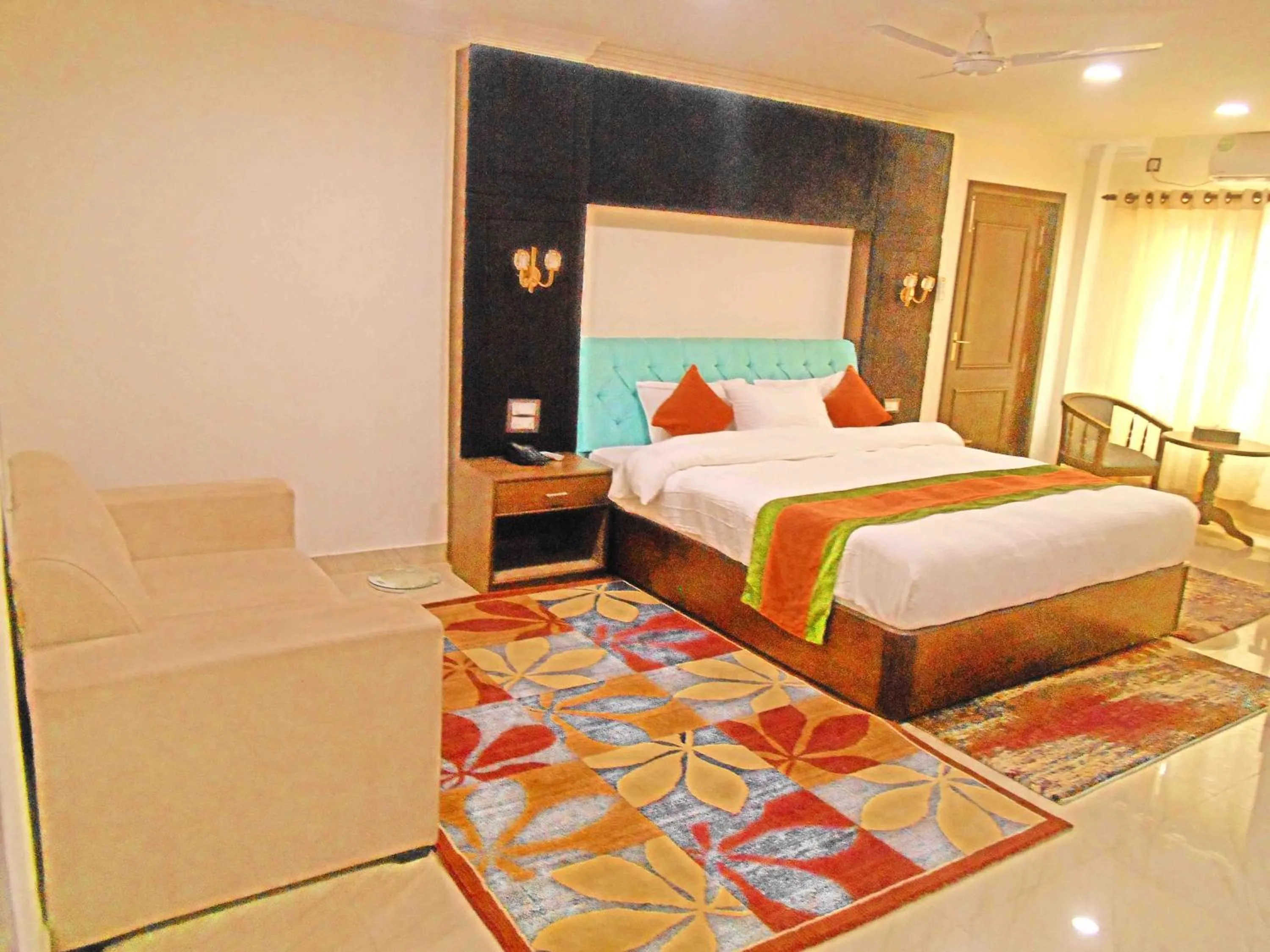 Bedroom, Bed in Gautam Buddha Airport Hotel