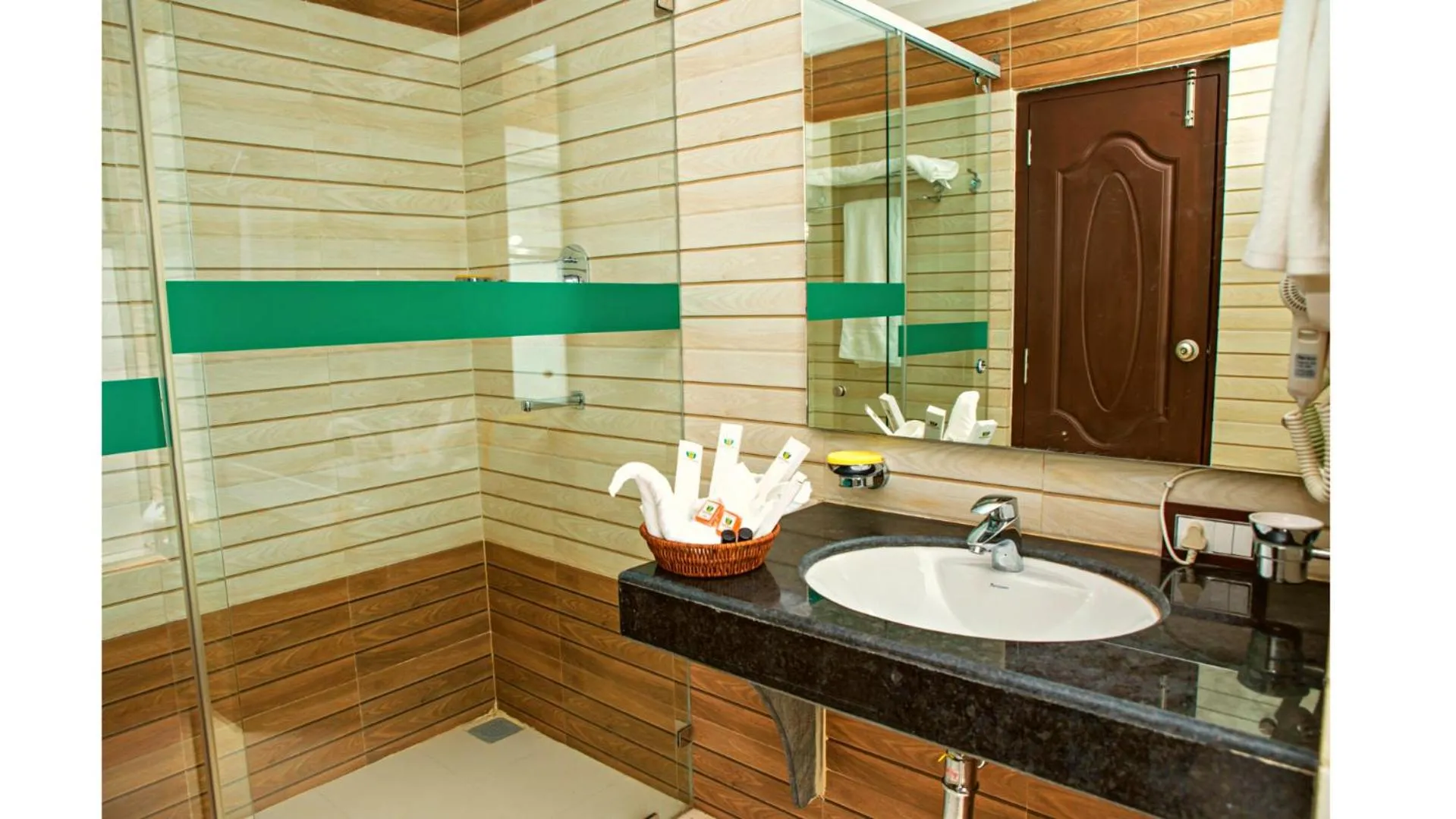 Bathroom in Gautam Buddha Airport Hotel