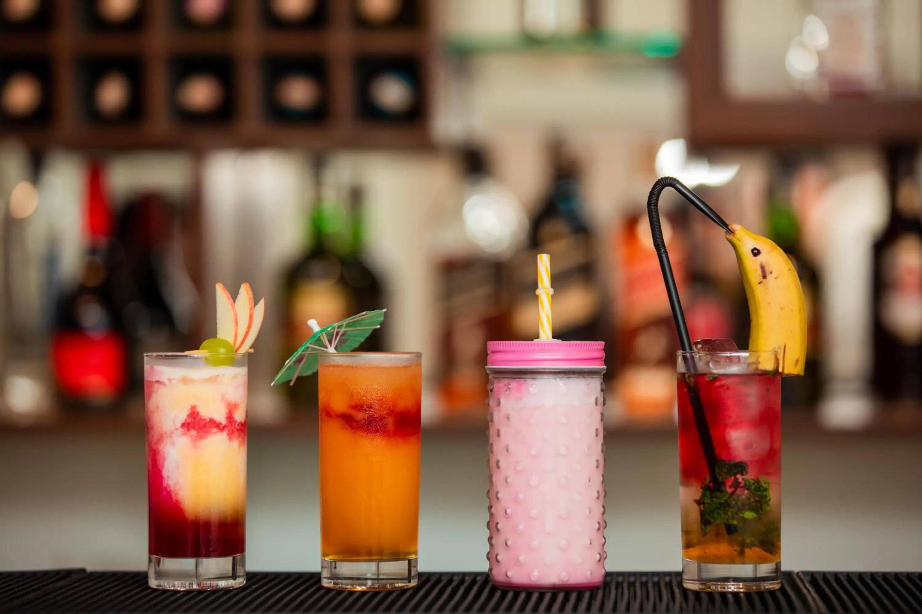 Food and drinks in Gautam Buddha Airport Hotel