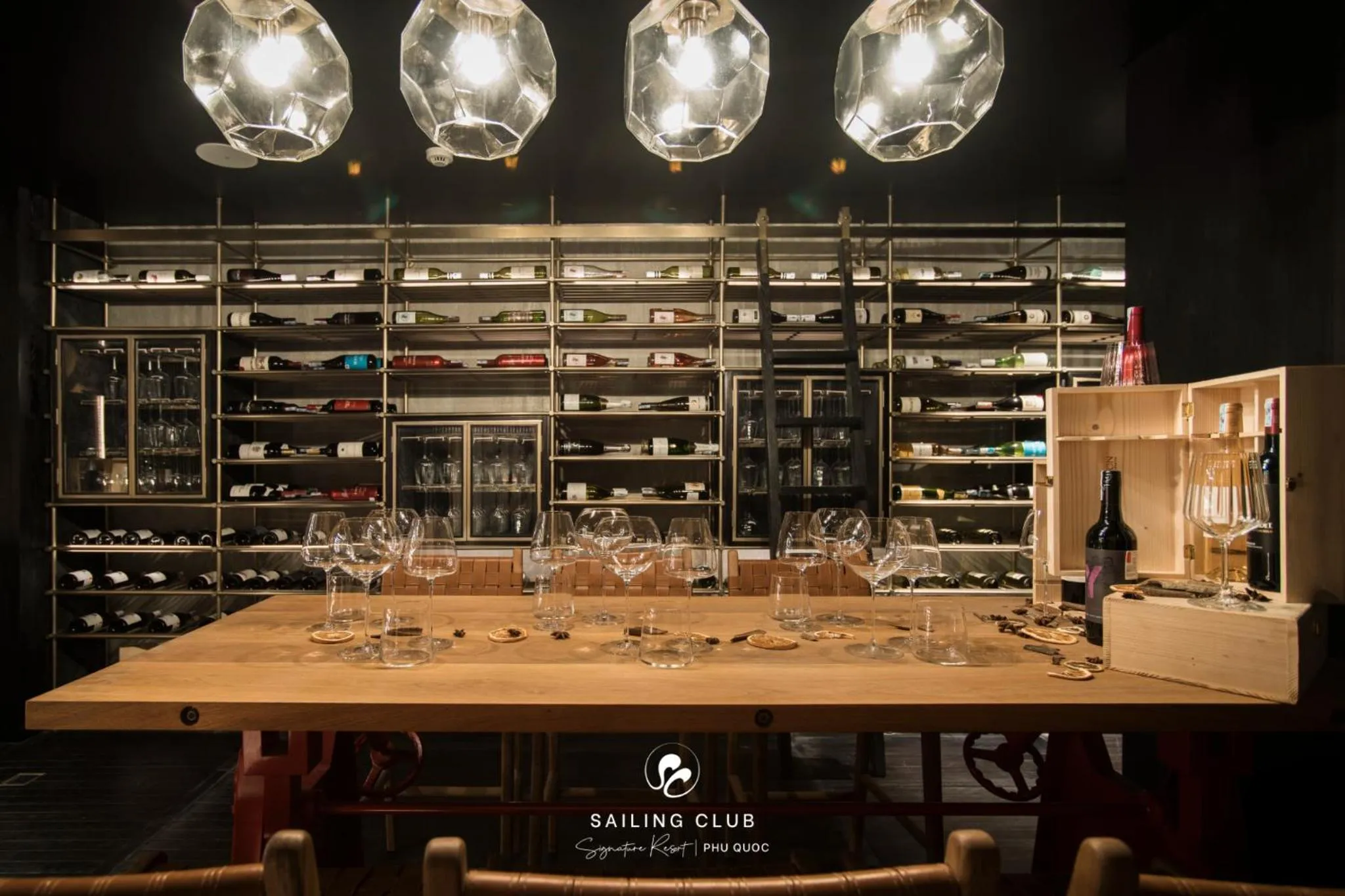 Restaurant/places to eat in Sailing Club Signature Resort Phu Quoc