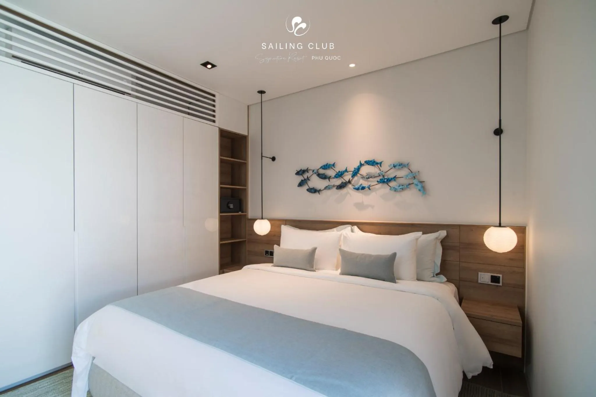 Bed in Sailing Club Signature Resort Phu Quoc