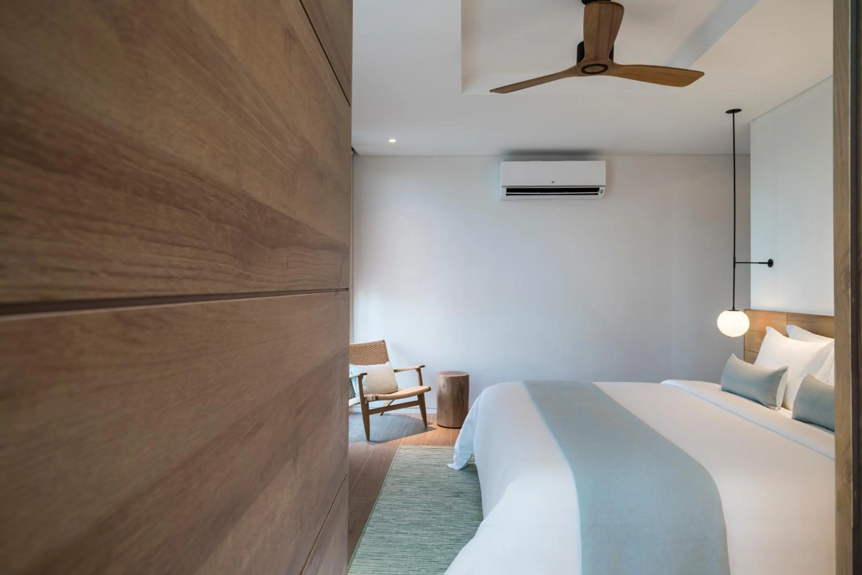 Bed in Sailing Club Signature Resort Phu Quoc