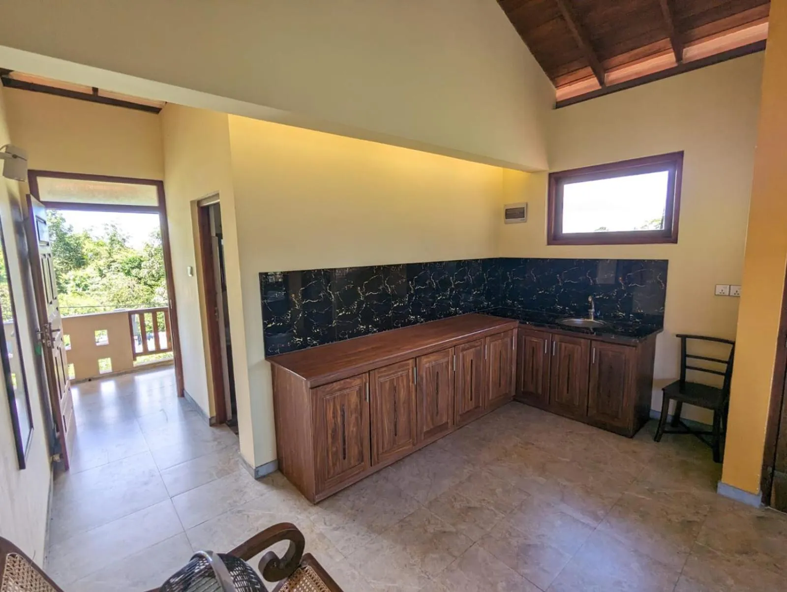 room service in Green View Villa