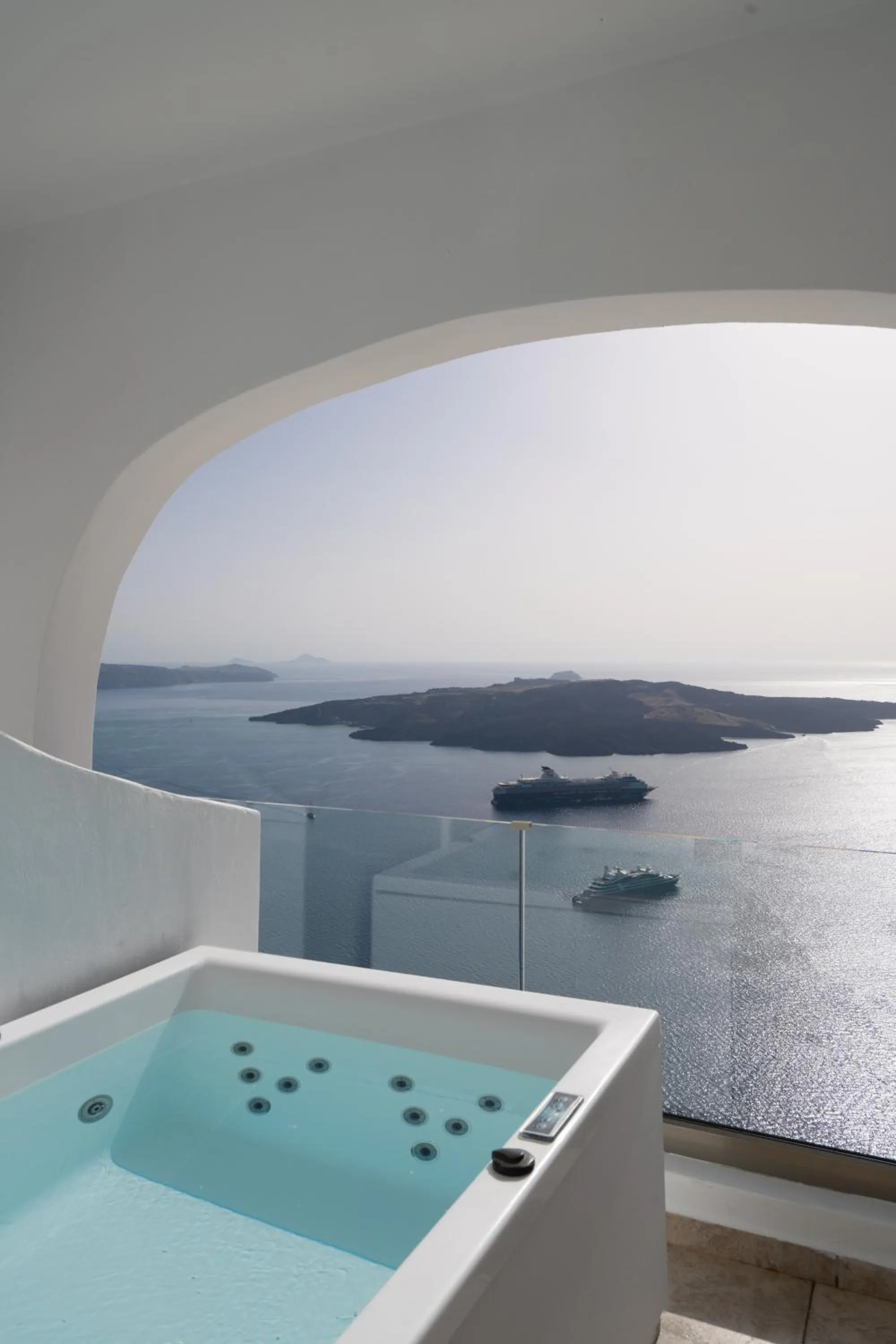 Hot Tub in Asha Luxury Suites