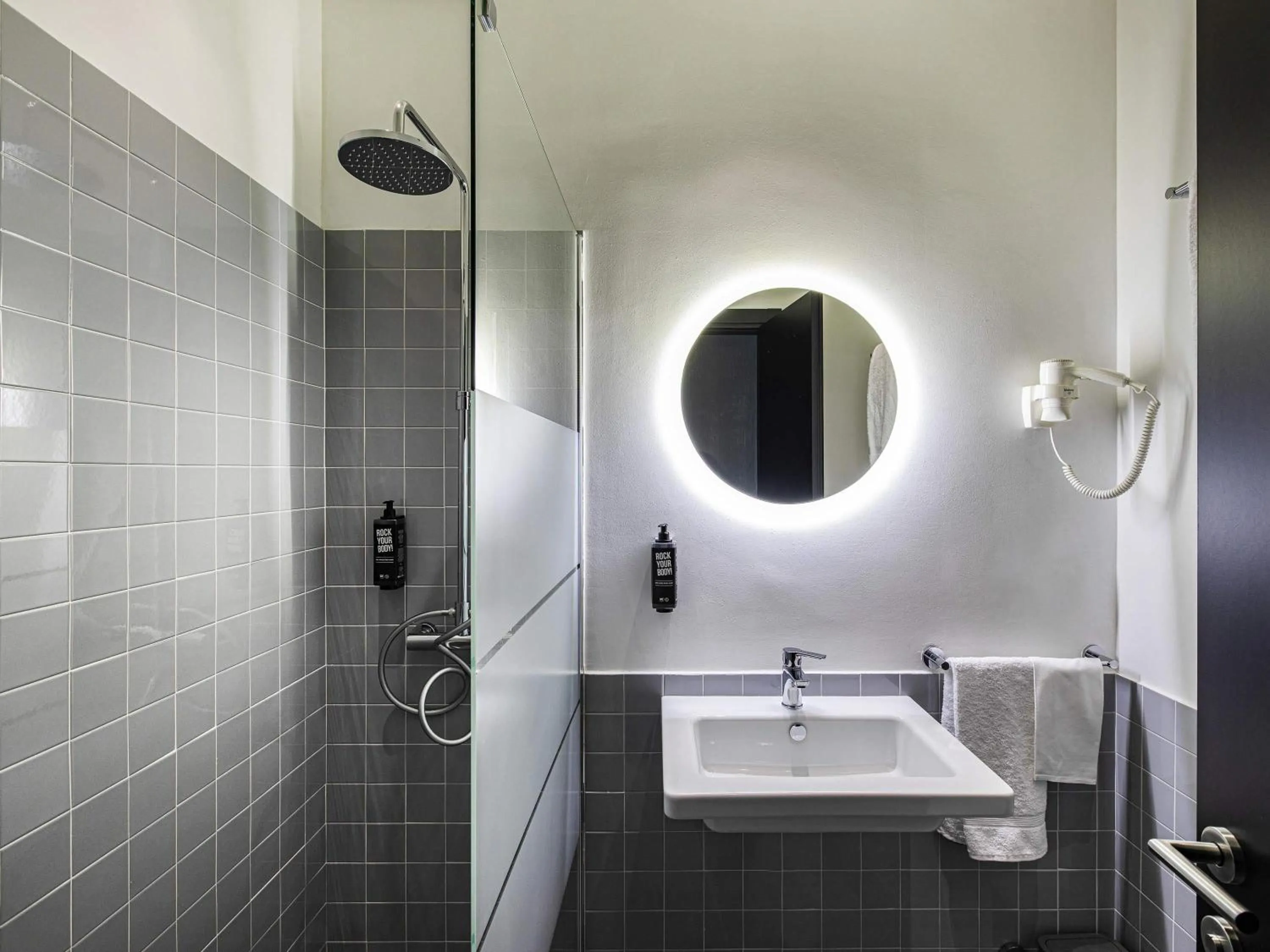 Bedroom in Ibis Styles Roma Aurelia