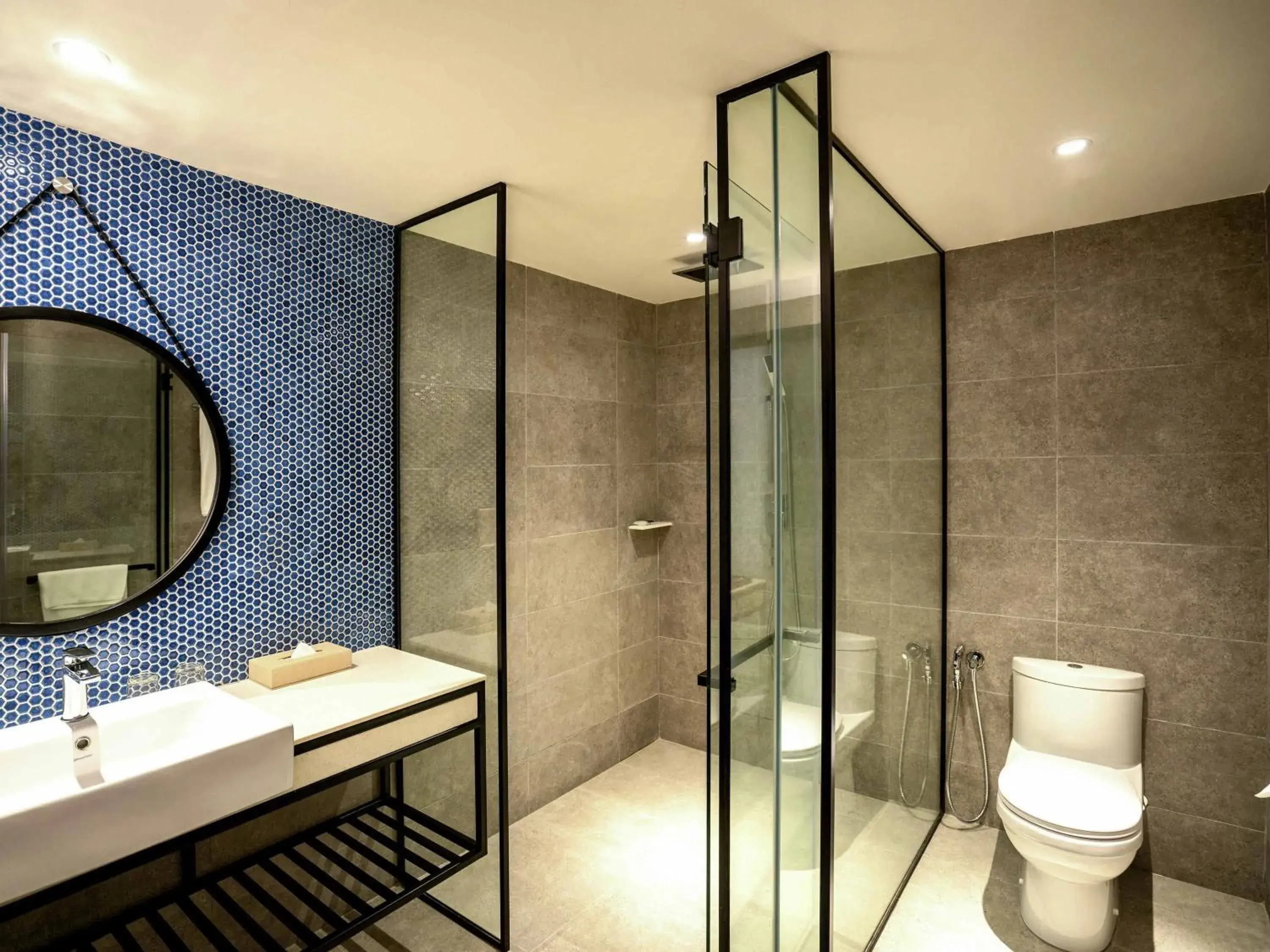 Privilege Twin Room with Pool Access in Mercure Langkawi Pantai Cenang Privilege Twin Room with Pool Access in Mercure Langkawi Pantai Cenang