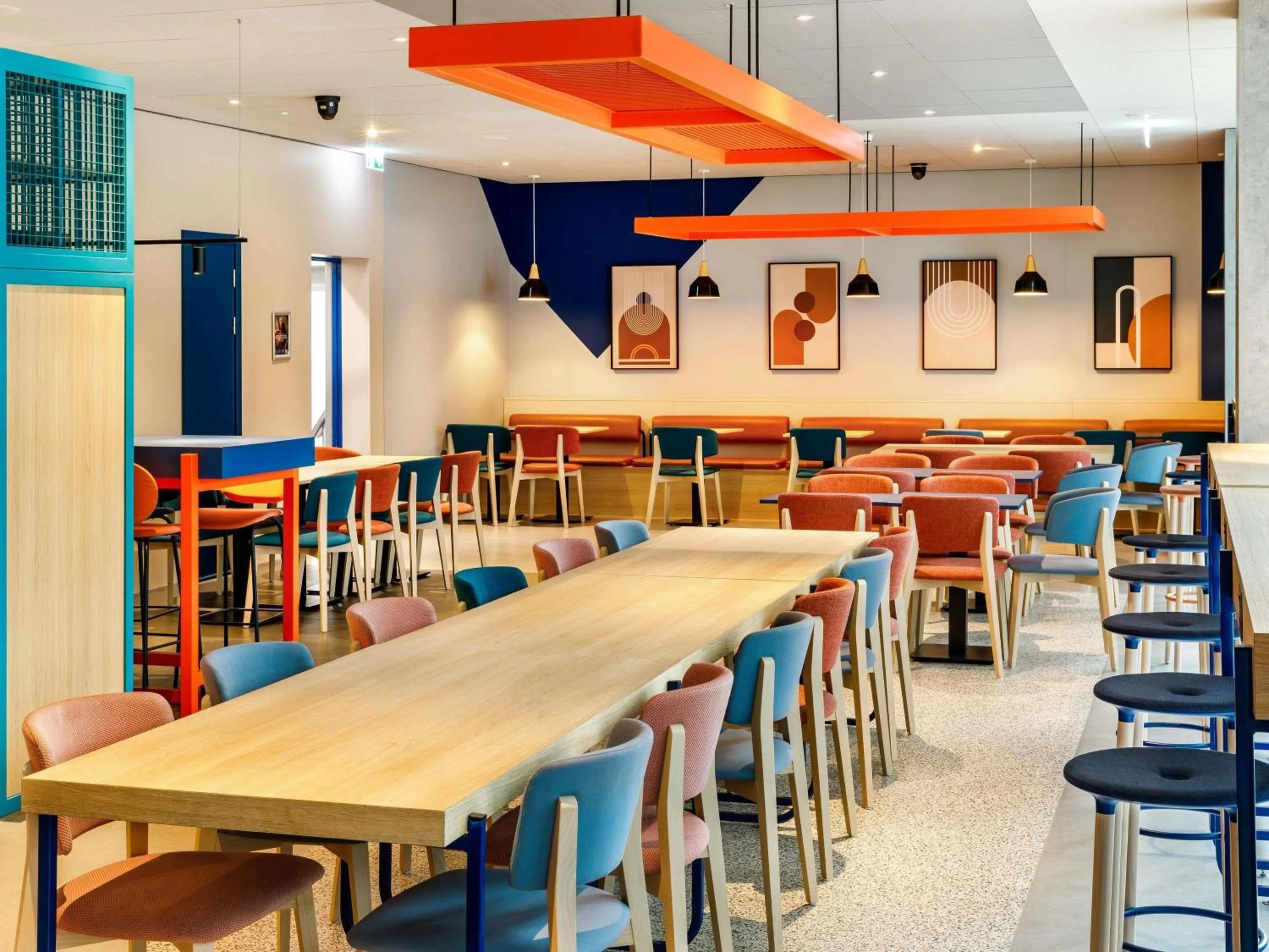 Property building in ibis budget Manchester Airport T2