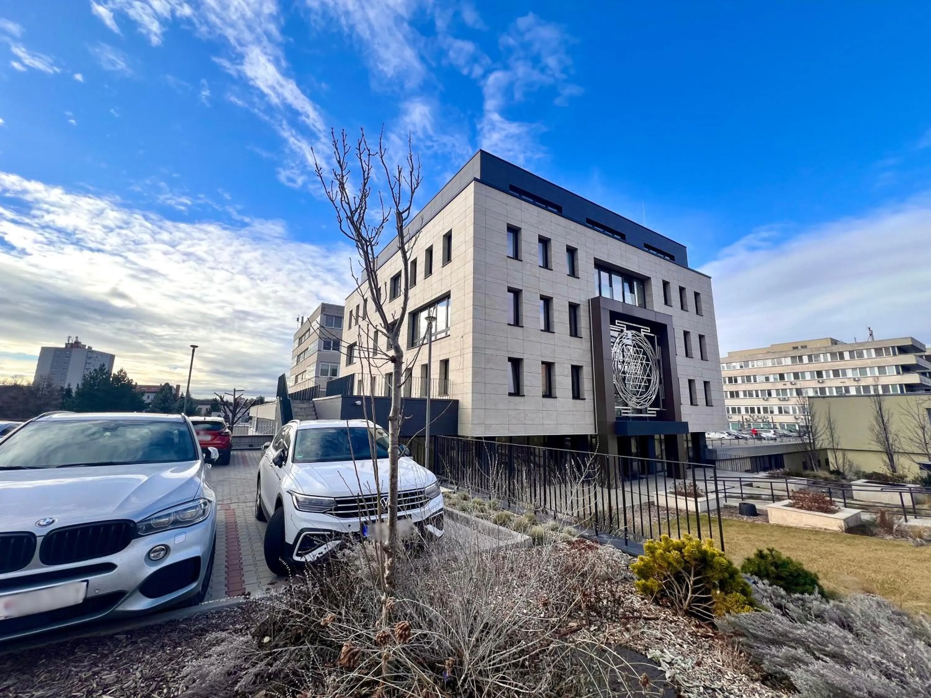 Property building in RAJ zdravia