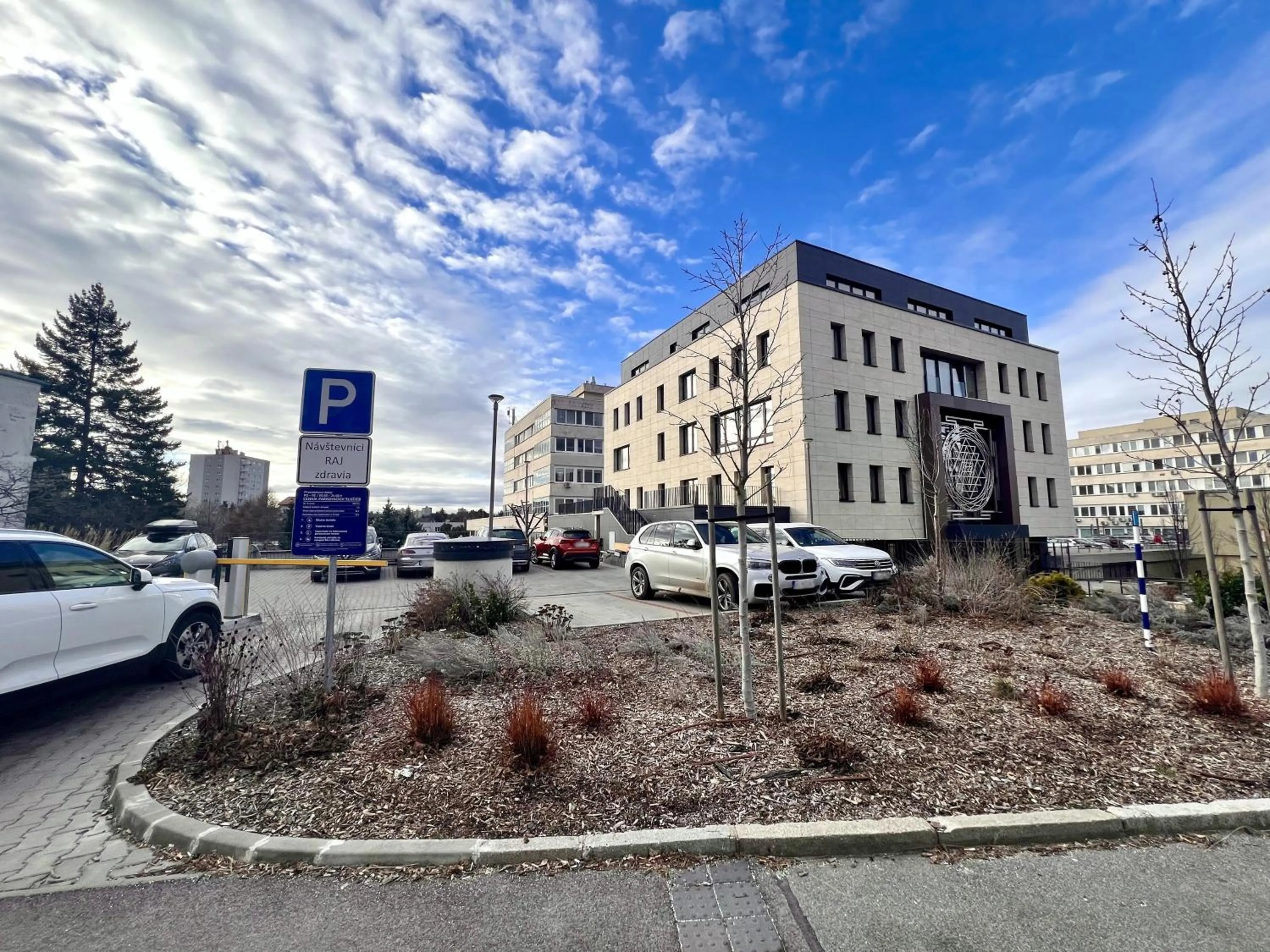 Property building in RAJ zdravia