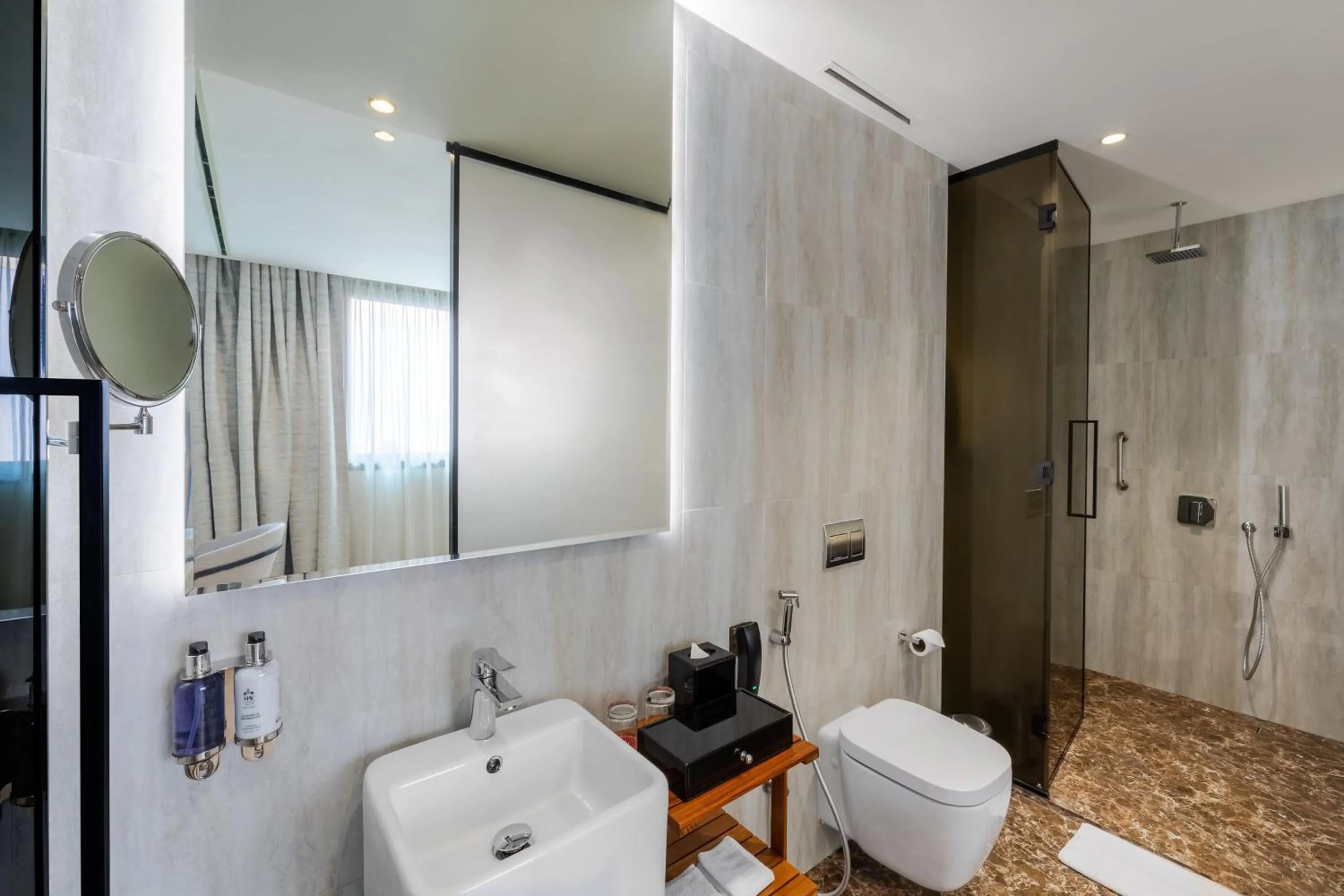 Bathroom in Voco Dubai Monaco, The Heart of Europe by IHG-Adult only