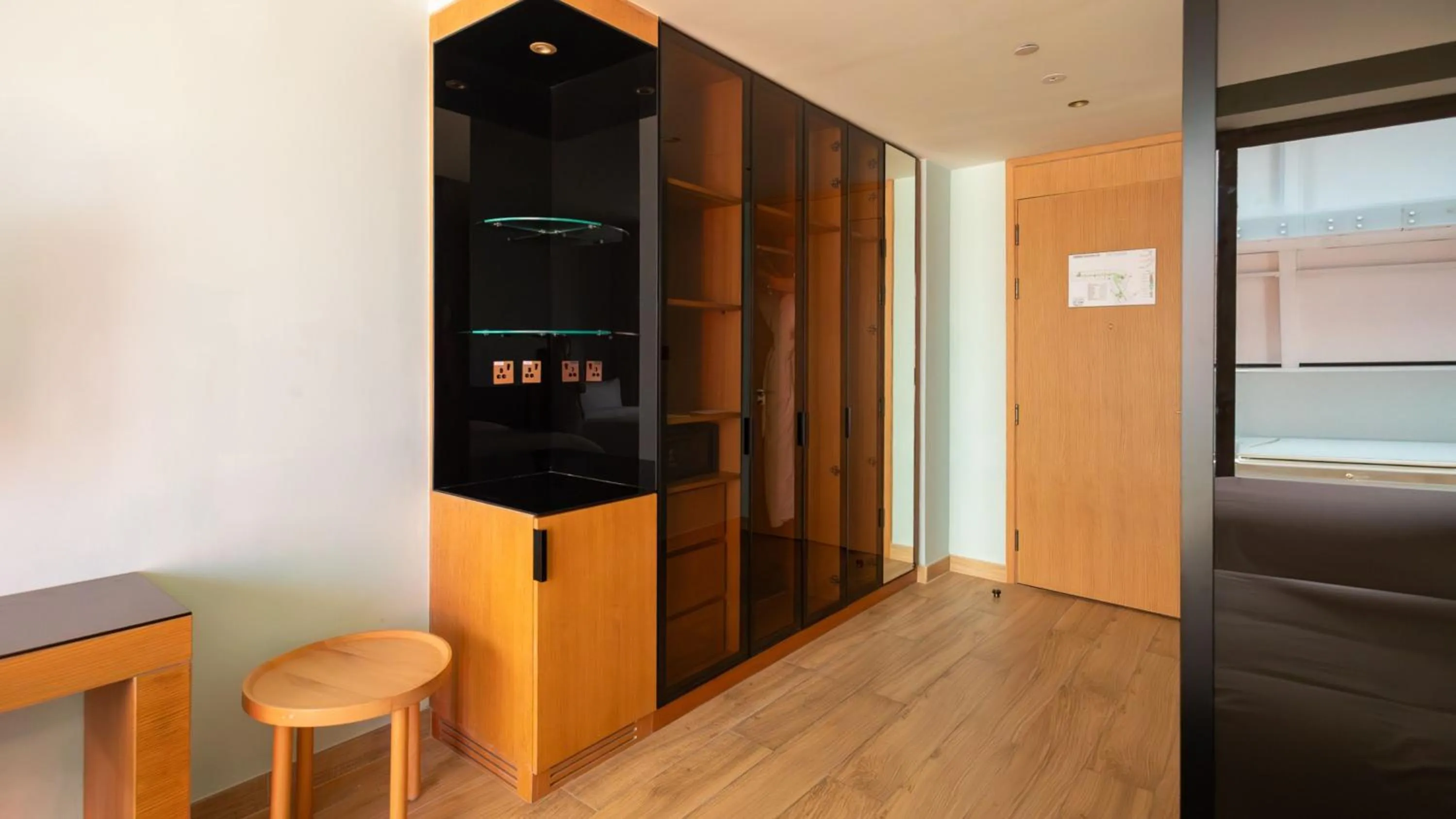 Photo of the whole room in Voco Dubai Monaco, The Heart of Europe by IHG-Adult only