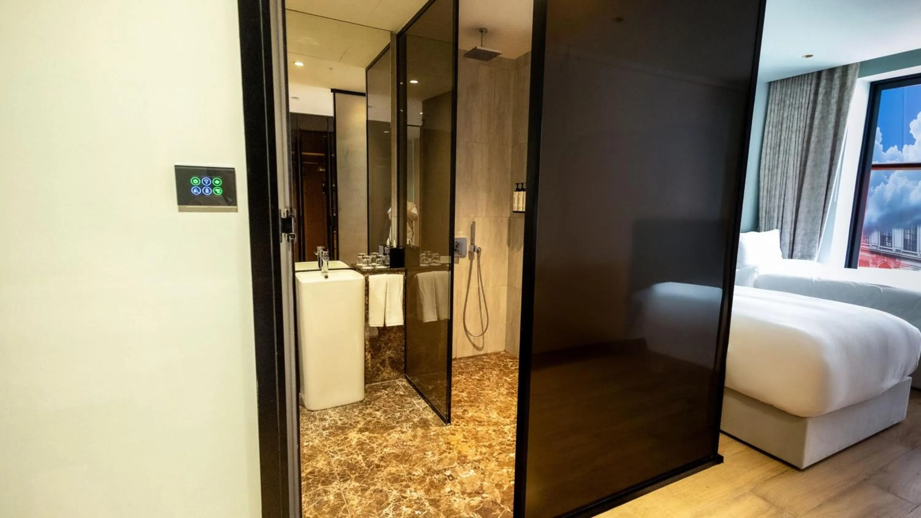 Bathroom, Bed in Voco Dubai Monaco, The Heart of Europe by IHG-Adult only