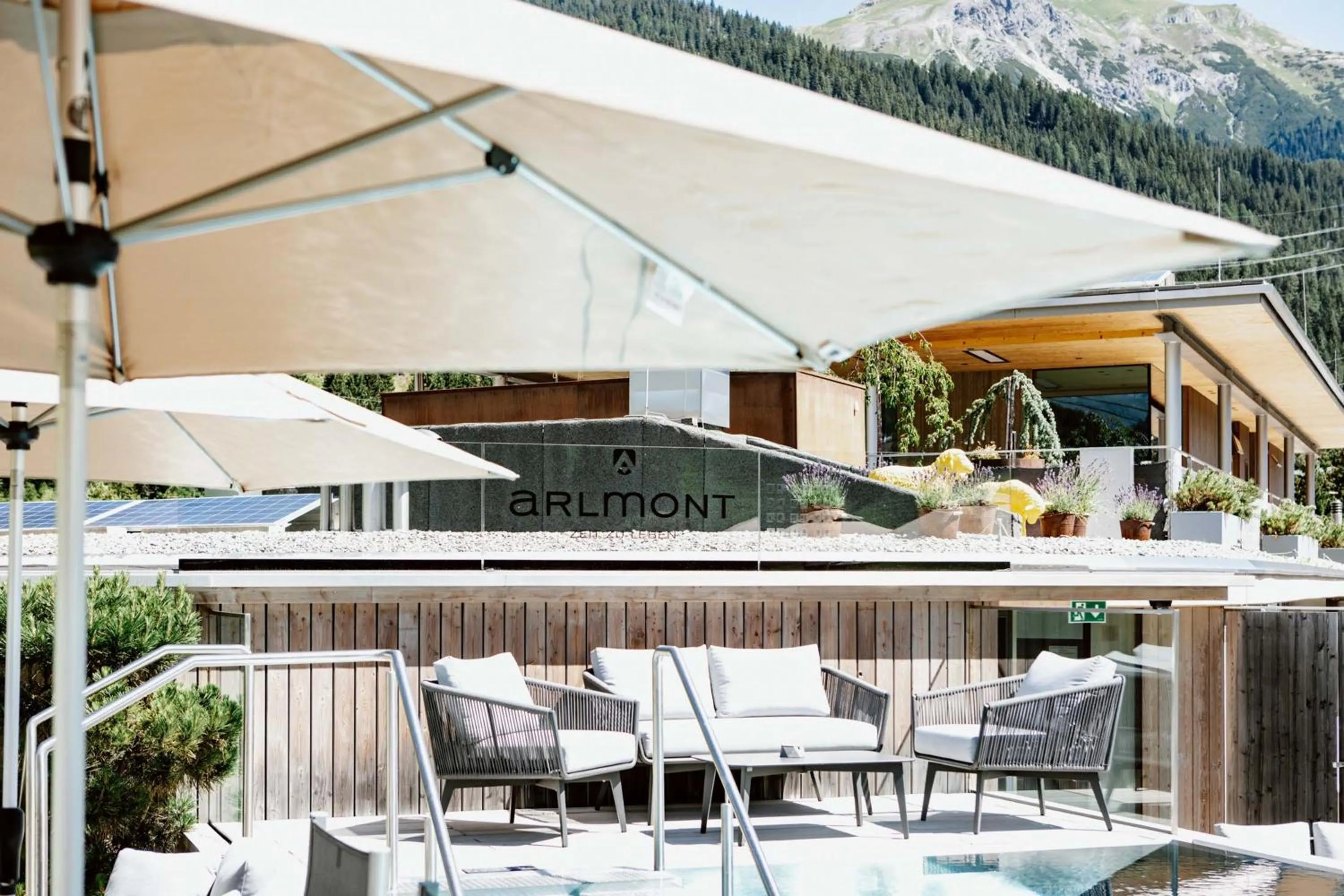 Balcony/Terrace in Hotel Arlmont 4 Stern Superior