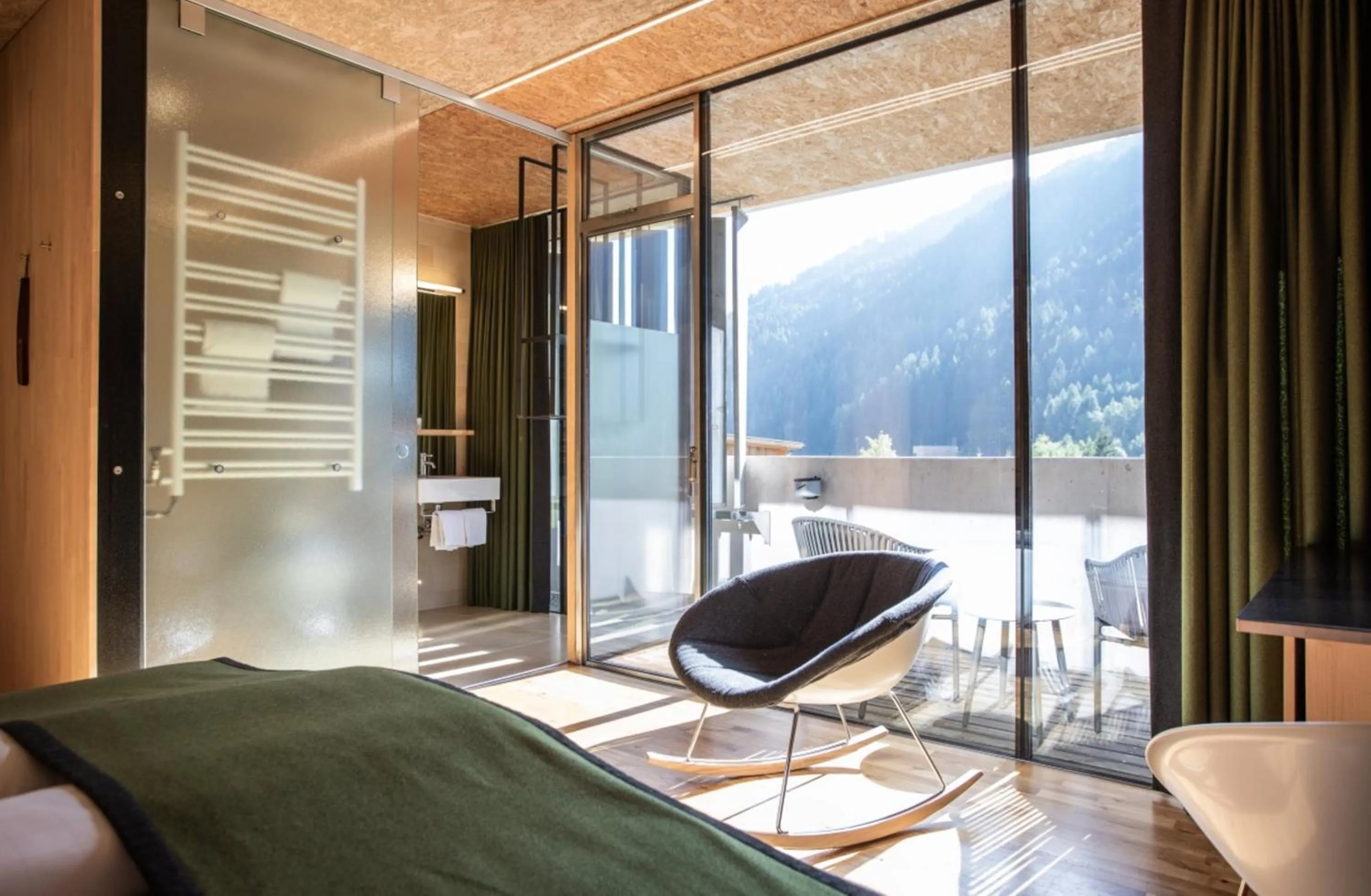 Photo of the whole room, Bed in Hotel Arlmont 4 Stern Superior