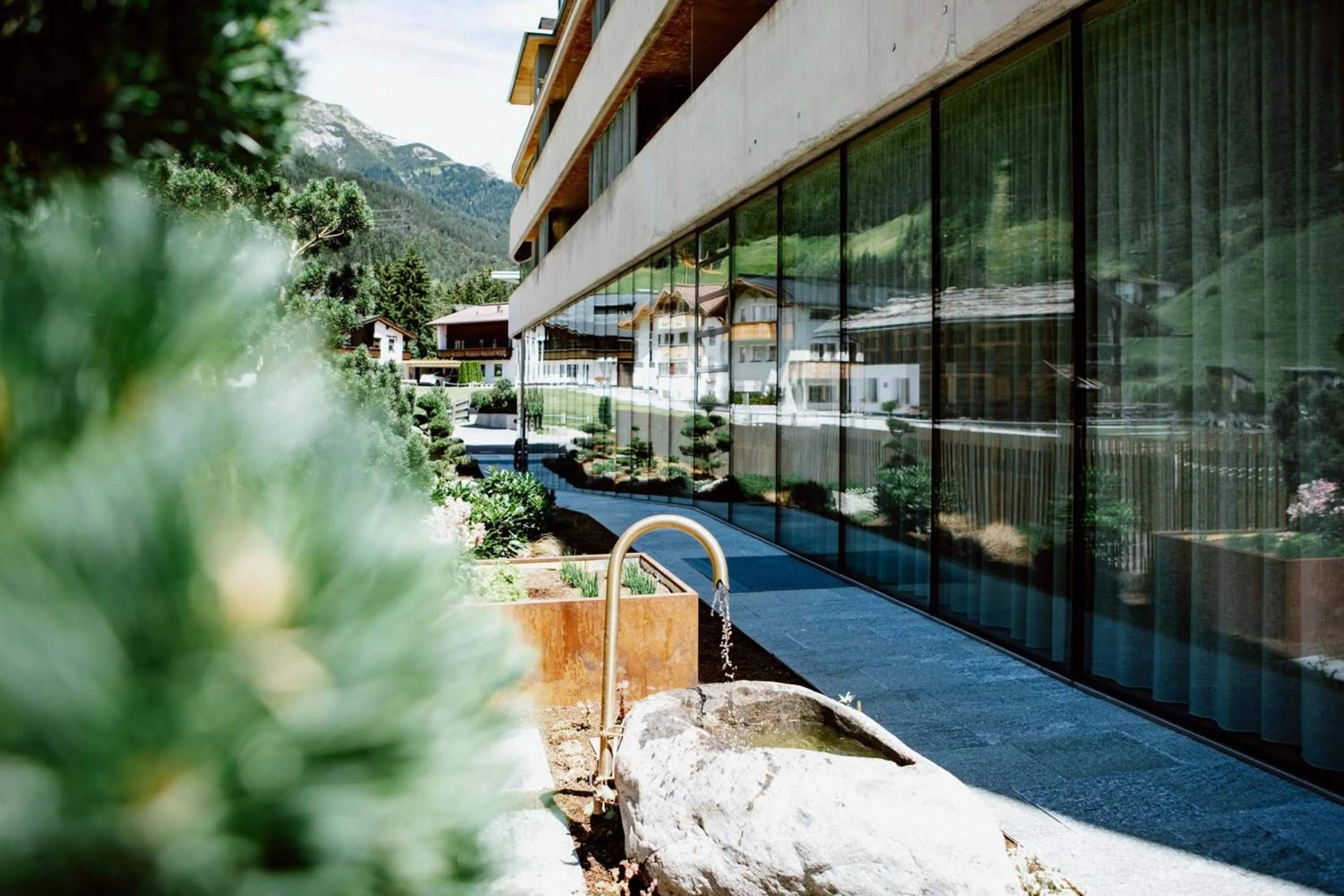 Property building in Hotel Arlmont 4 Stern Superior