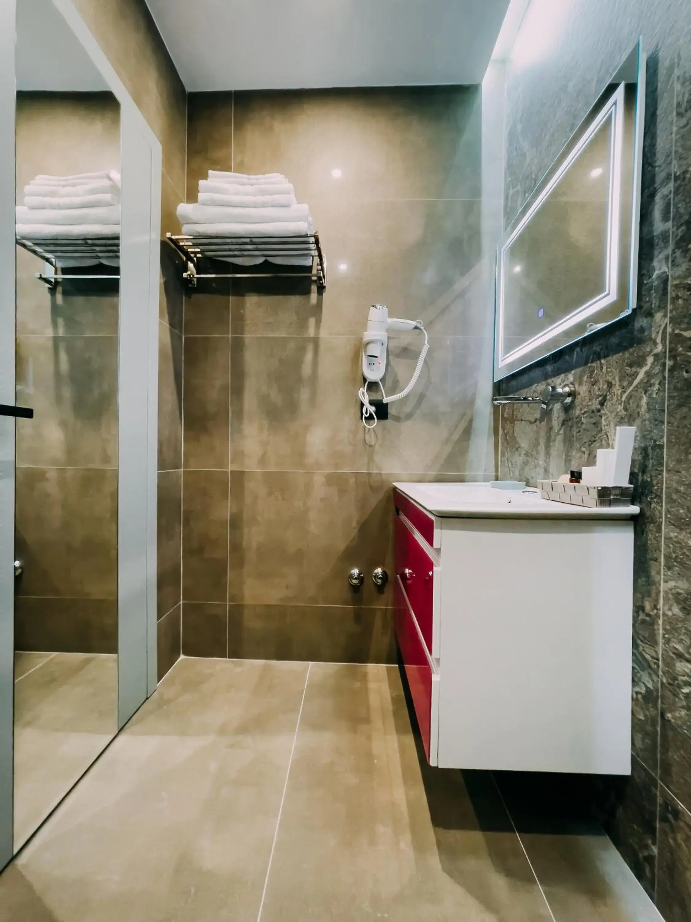 Deluxe Double Room - single occupancy in Imperator Hotel Deluxe Double Room - single occupancy in Imperator Hotel