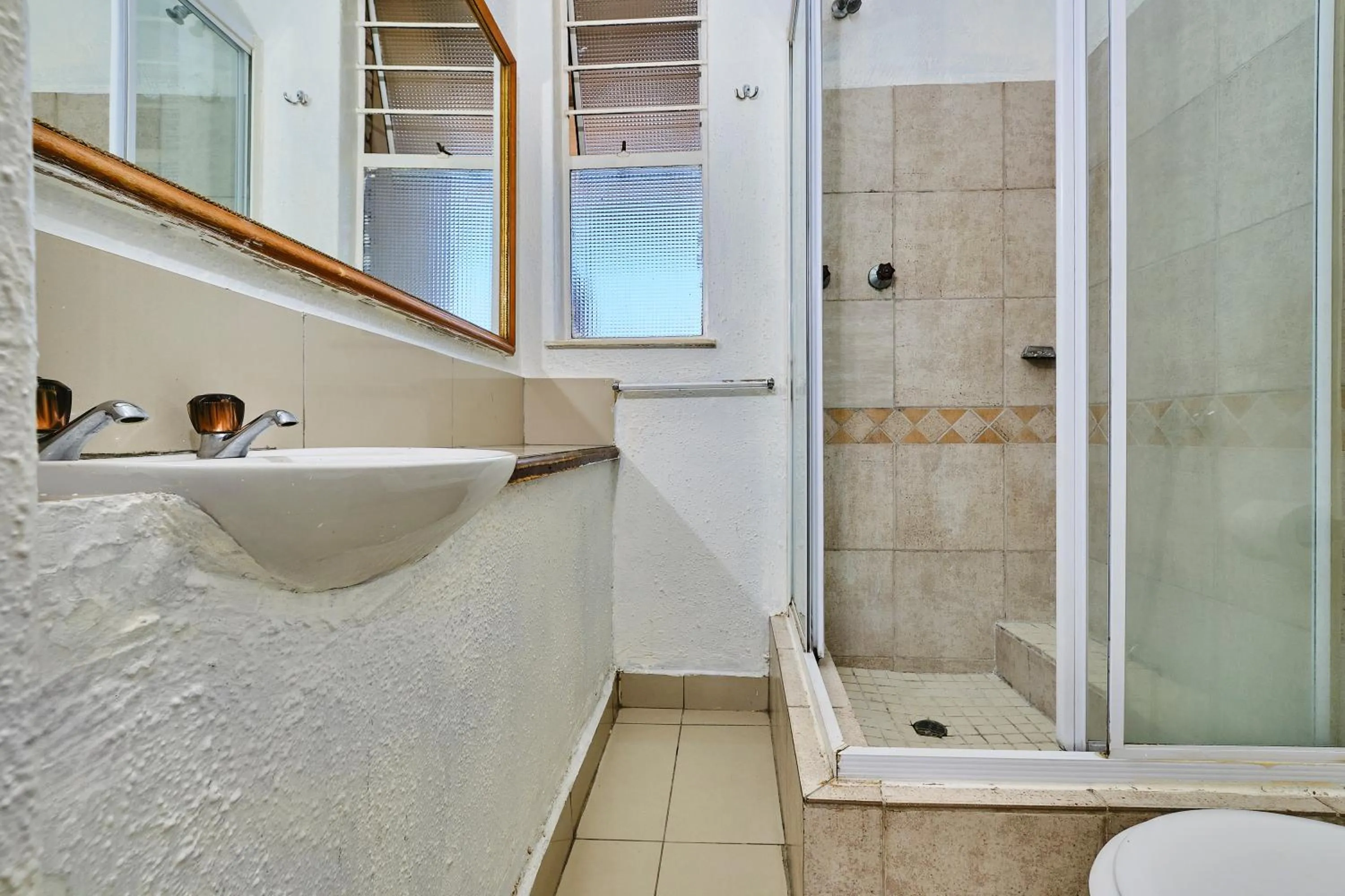 Inn & Out Sandton Park