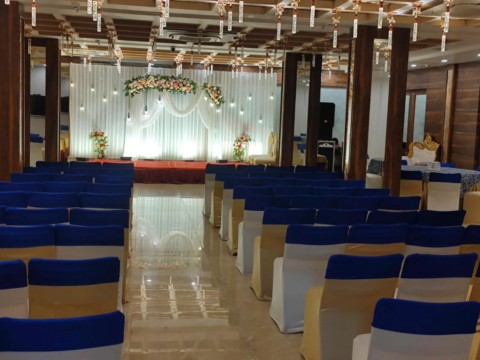 Banquet/Function facilities in PRIME LAND