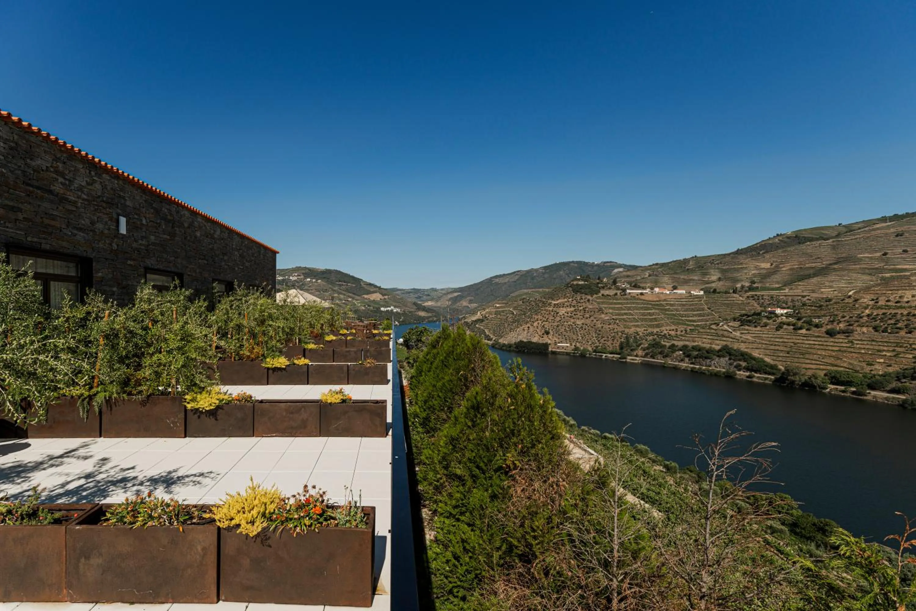 Property building in Quinta São Luiz The Vine House Douro